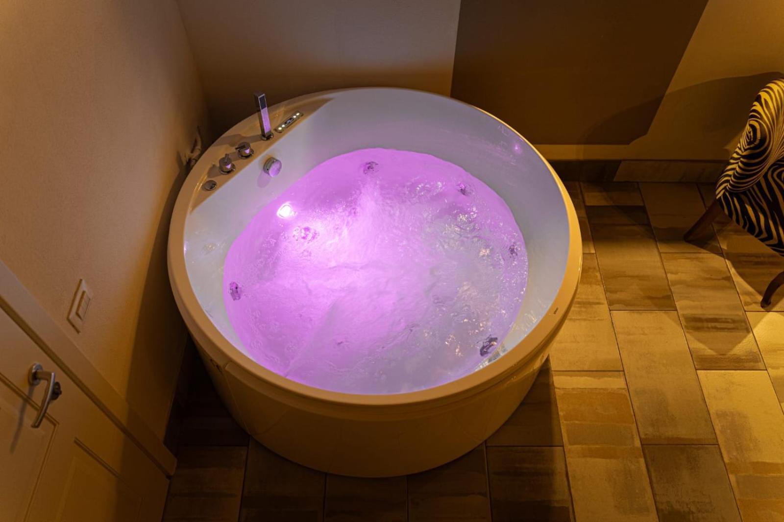 Suite with Sauna - Photo 9
