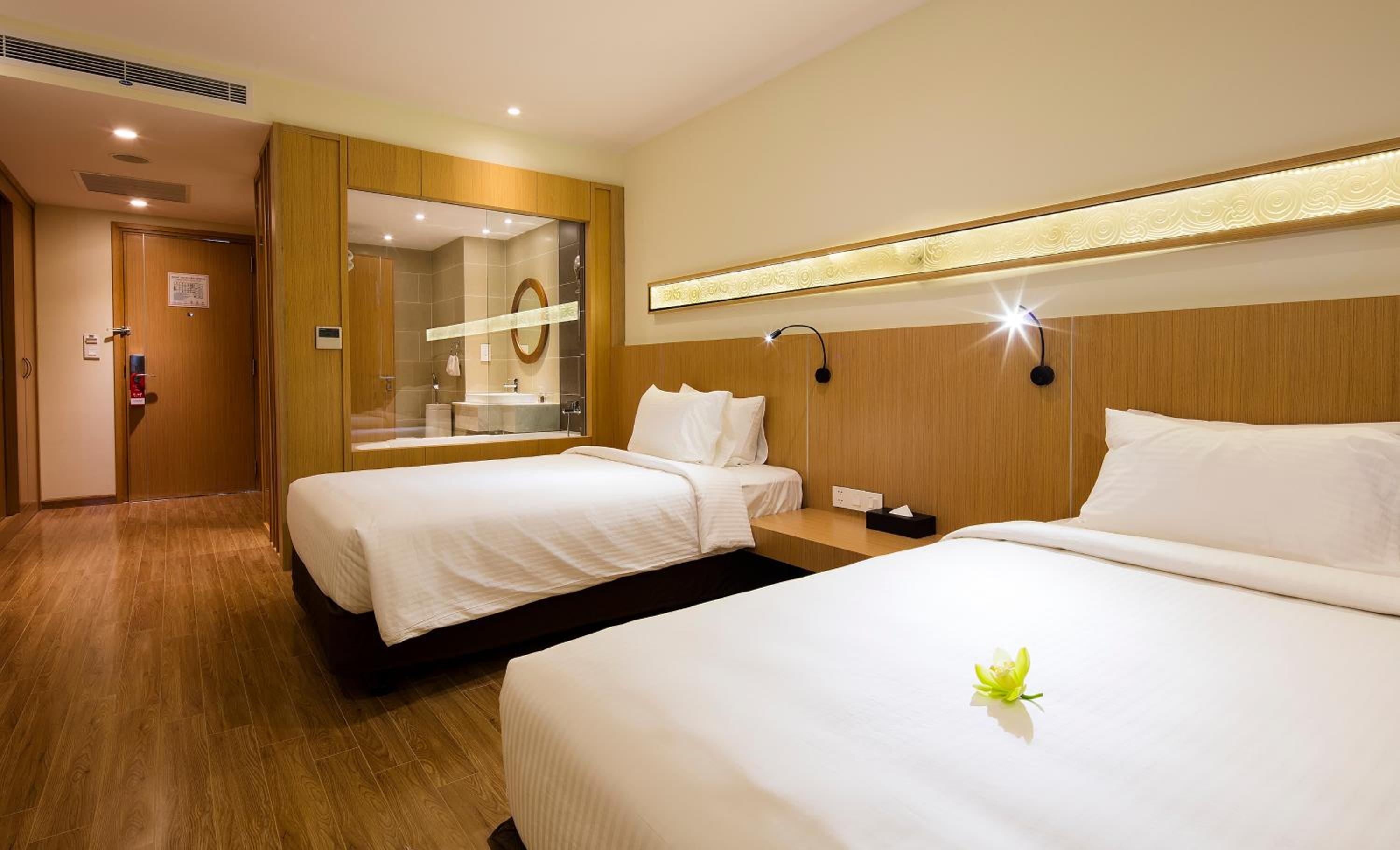 Superior Twin Room with City View