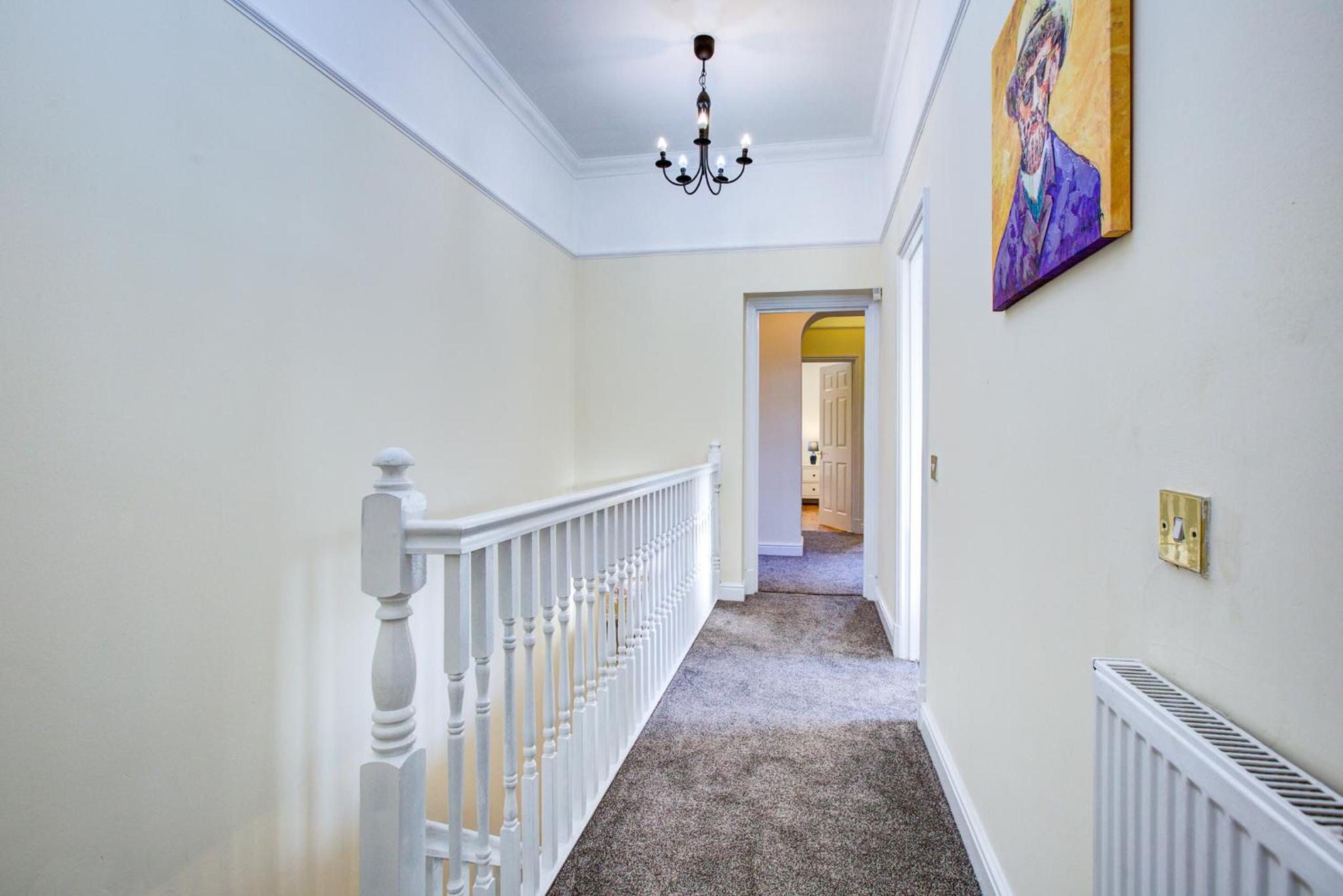 Four-Bedroom House photo 3