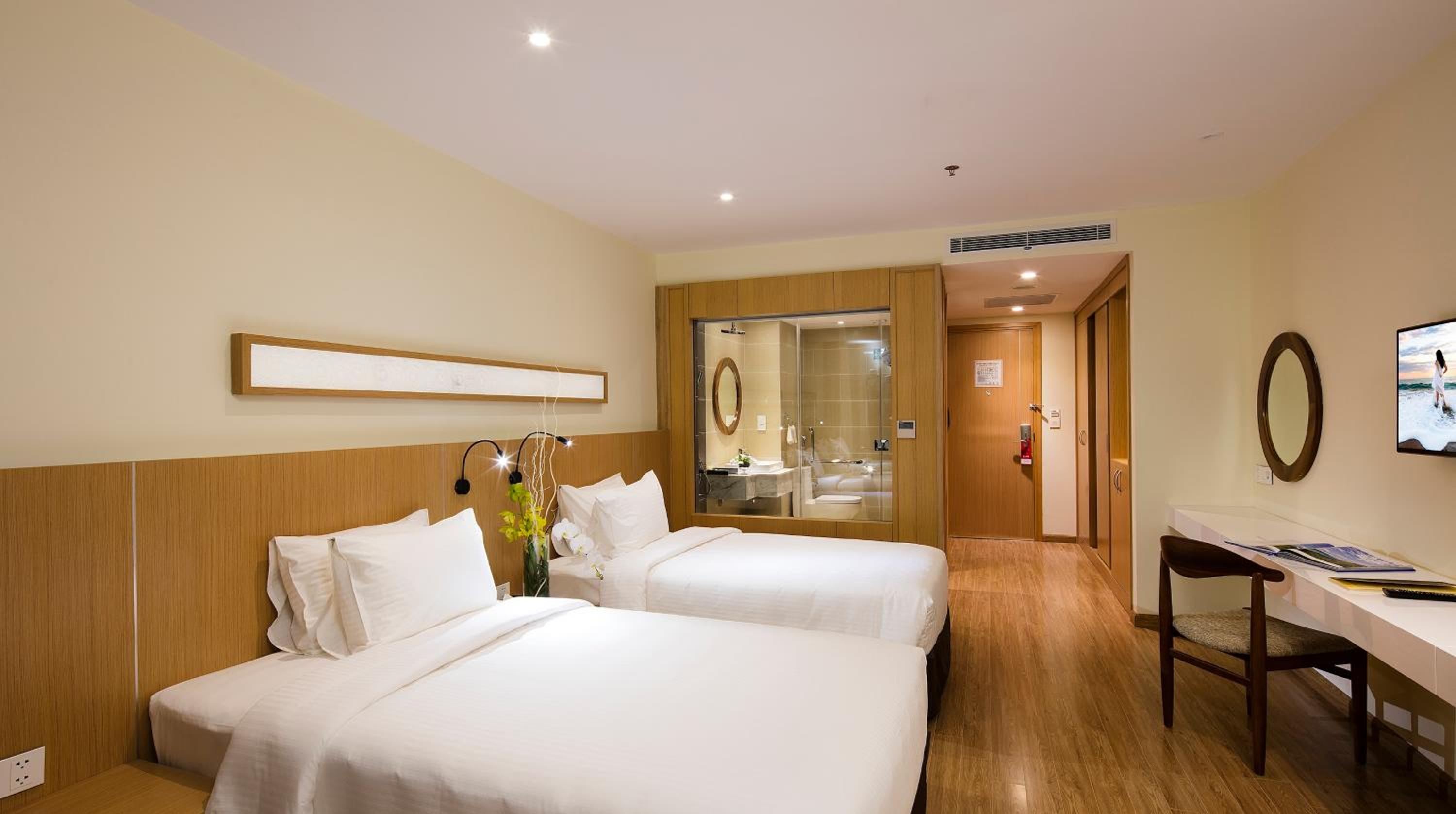 Deluxe Twin Room with Sea View