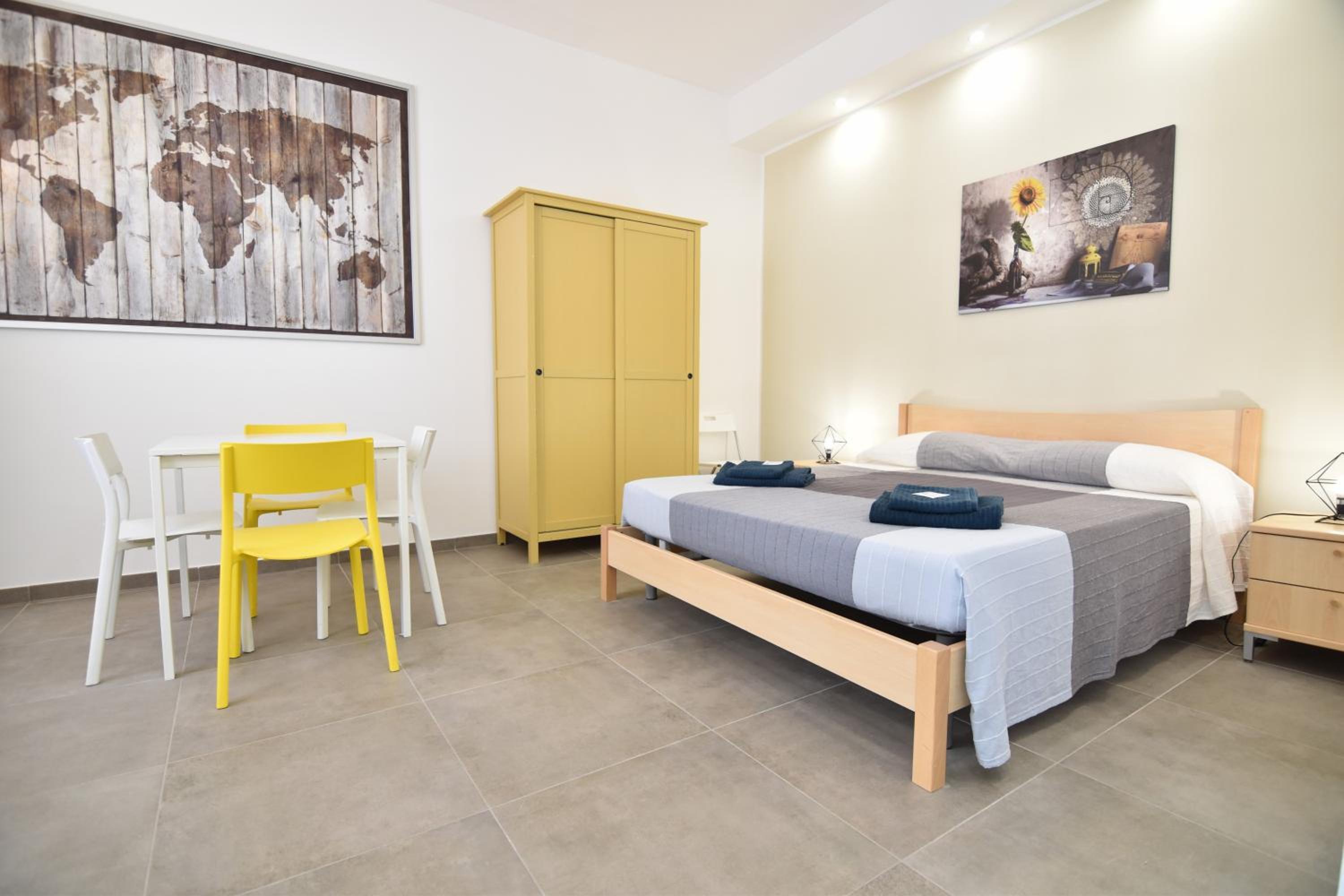 Studio Apartment photo 1