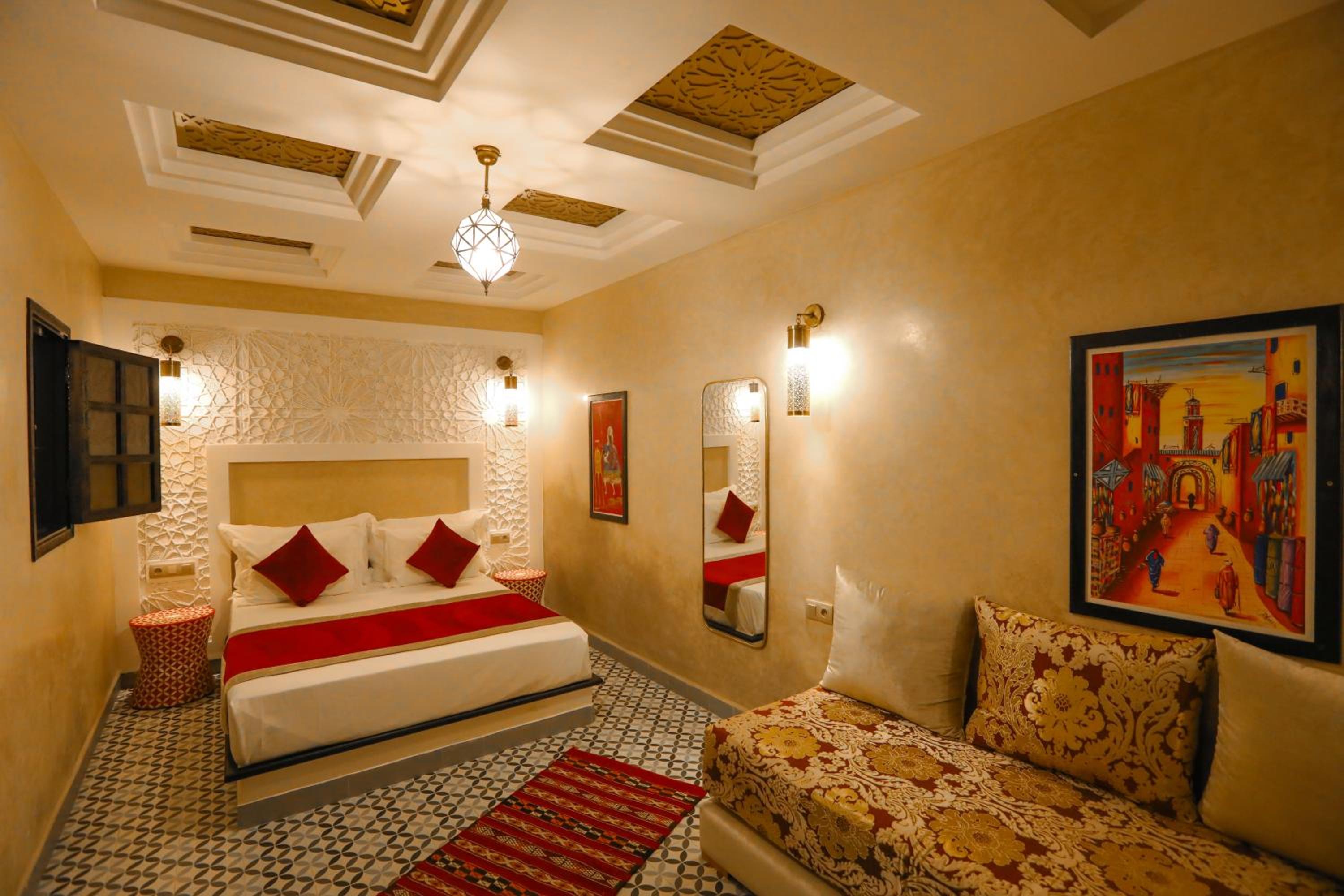 Suite - Photo 7