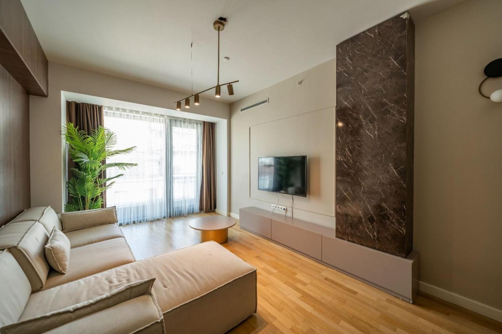 Three-Bedroom Apartment photo 1