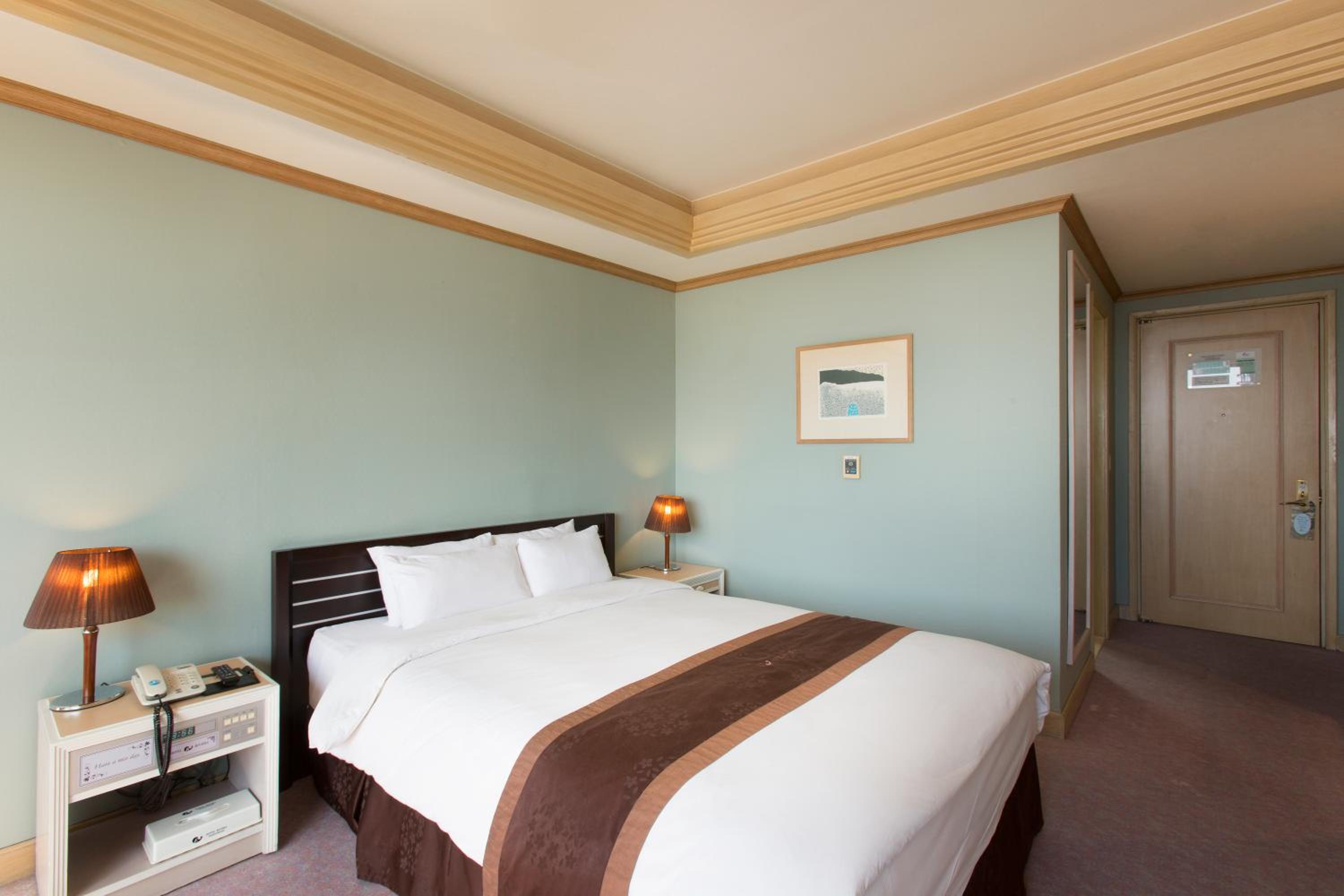 Standard Double Room - Photo 1