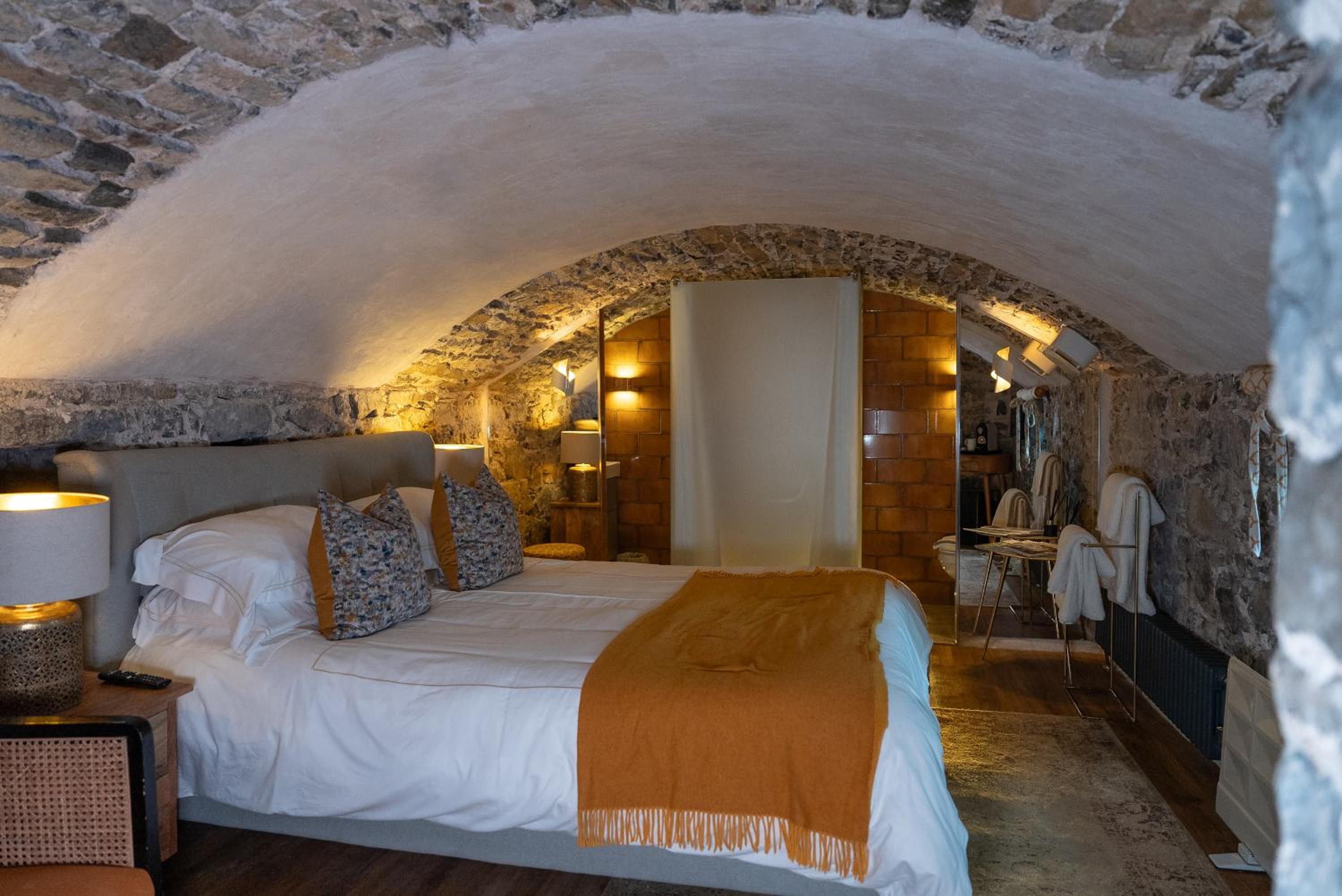 Deluxe Double Room with Shower photo 1