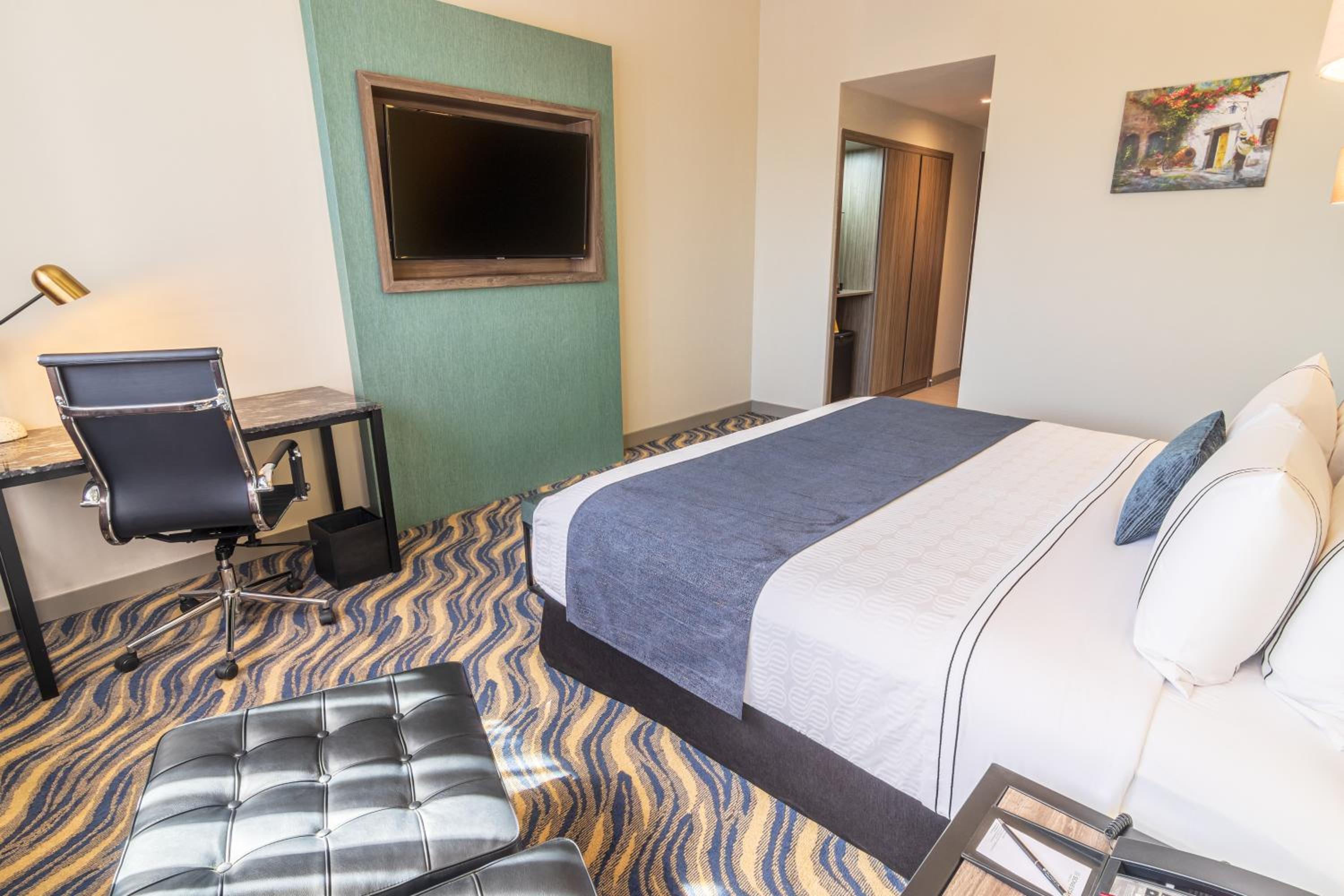 Executive King Room - Photo 5