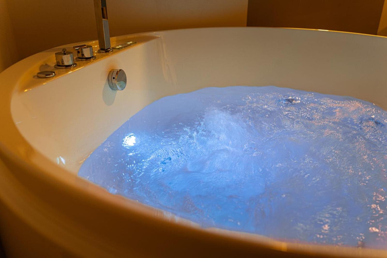 Suite with Sauna - Photo 7