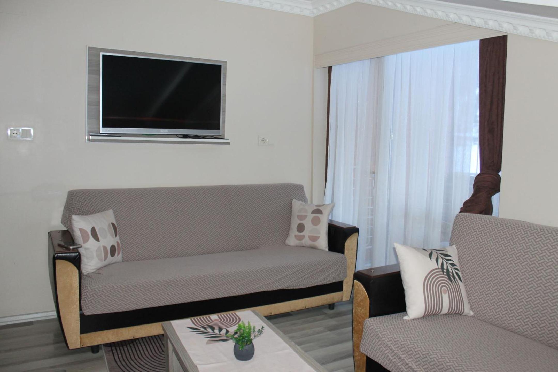 Family Room photo 1