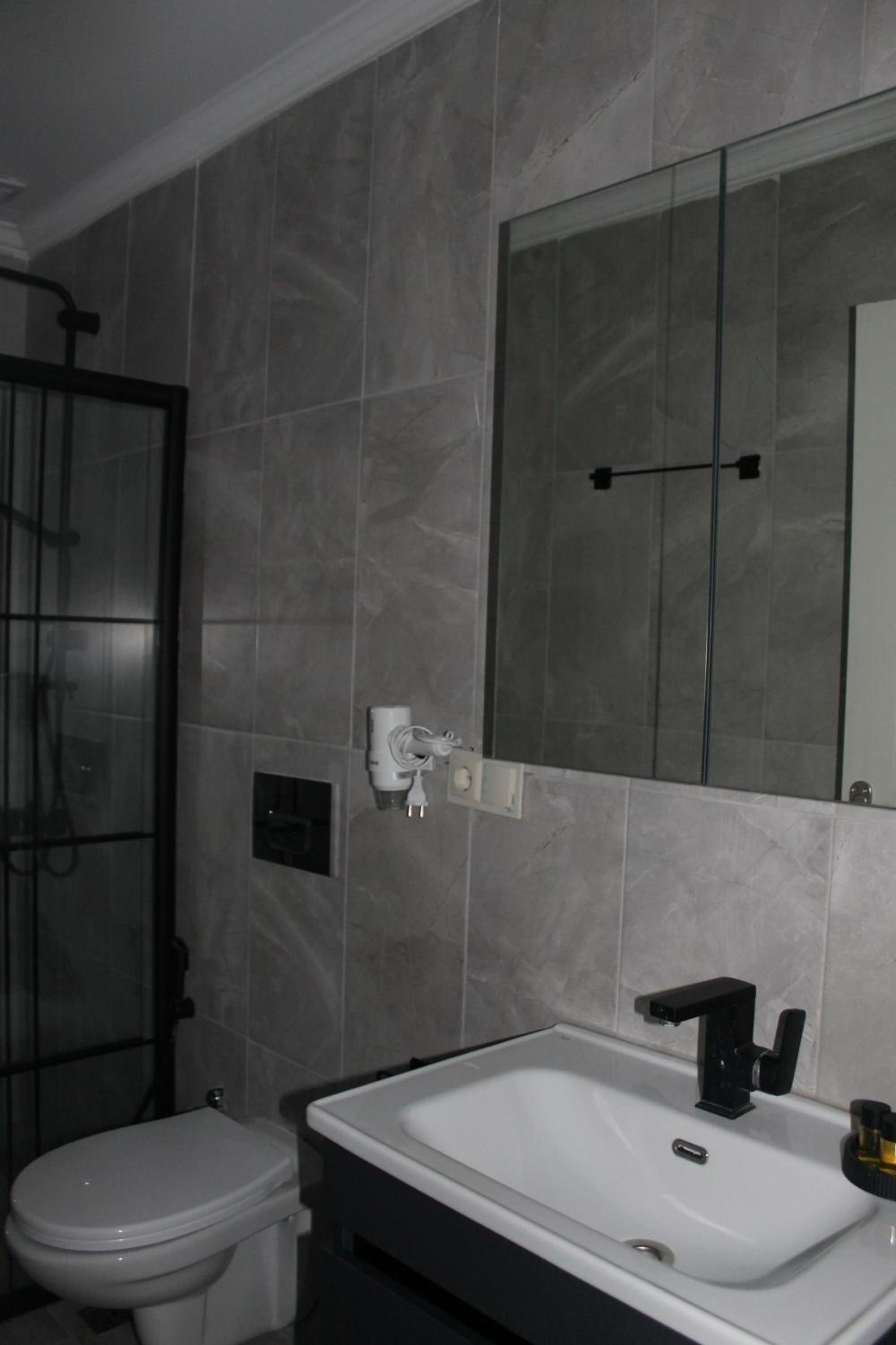 Quadruple Room With Balcony photo 3