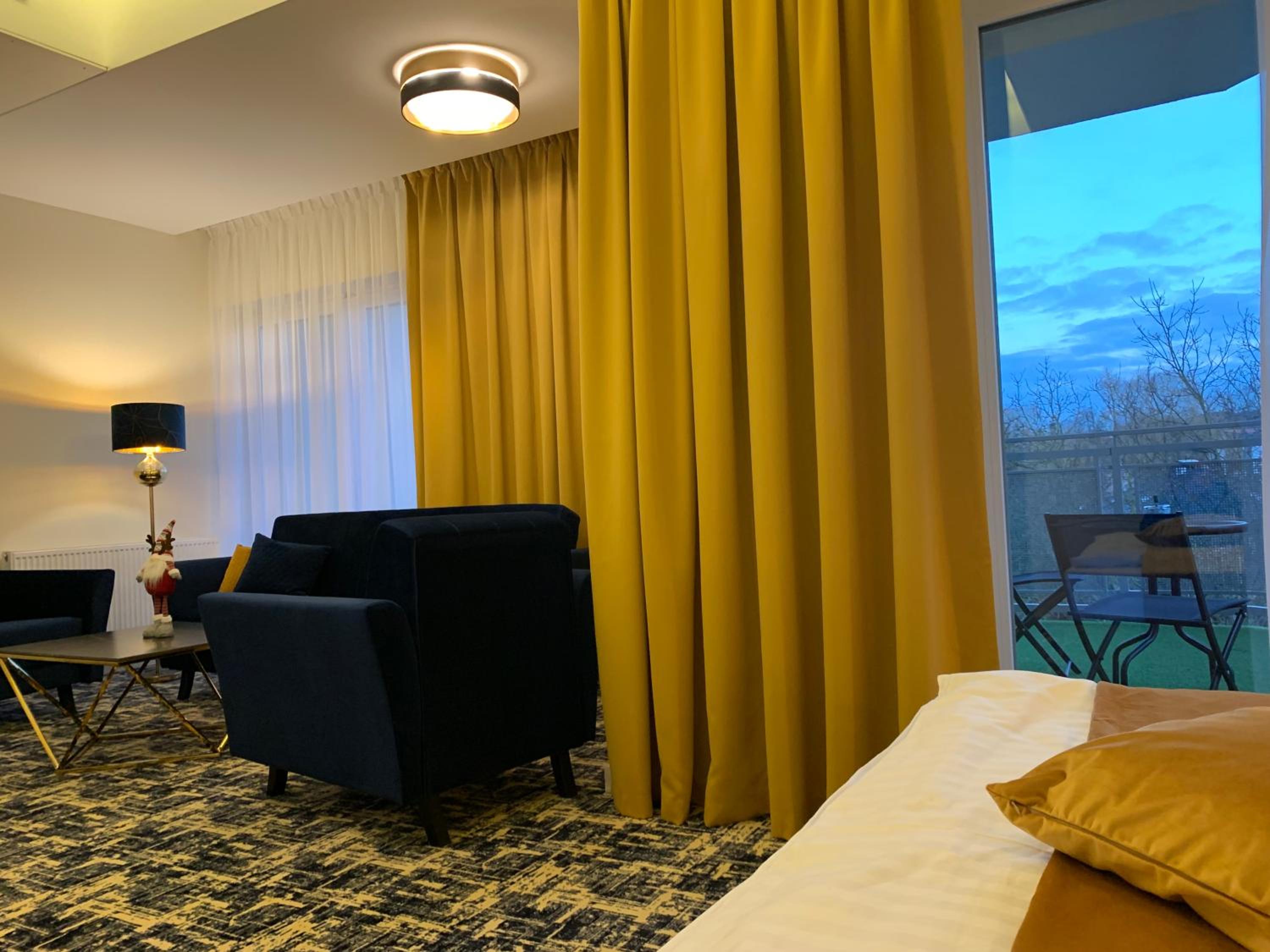 Suite with Balcony photo 3