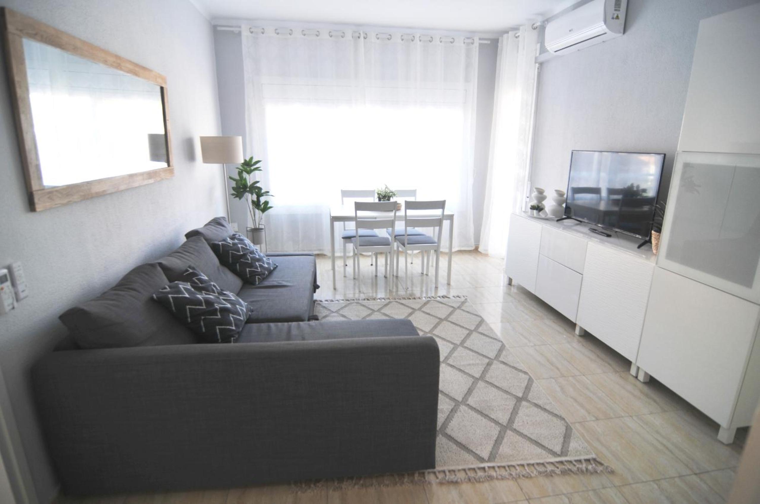Apartamento con Balcón