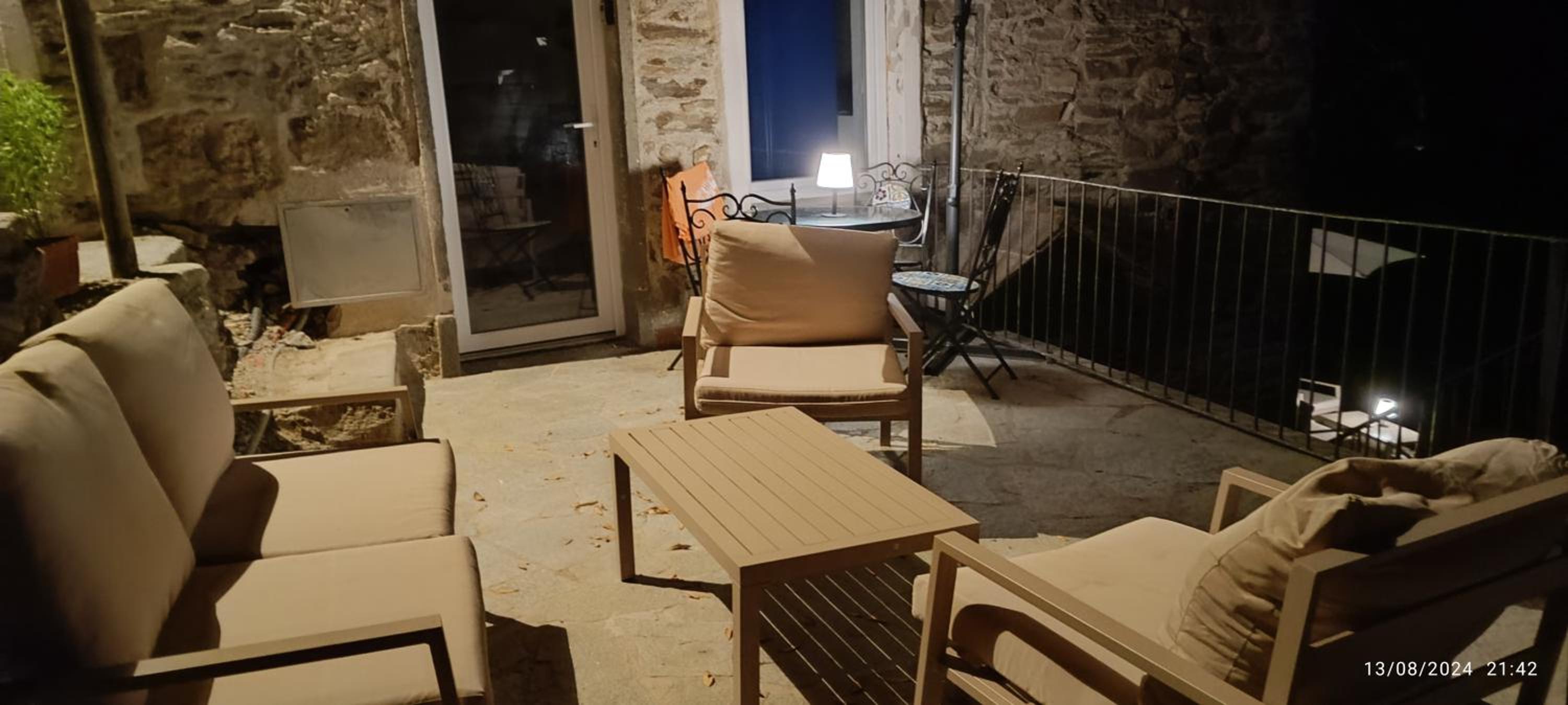 Apartment with Sea View - Photo 6