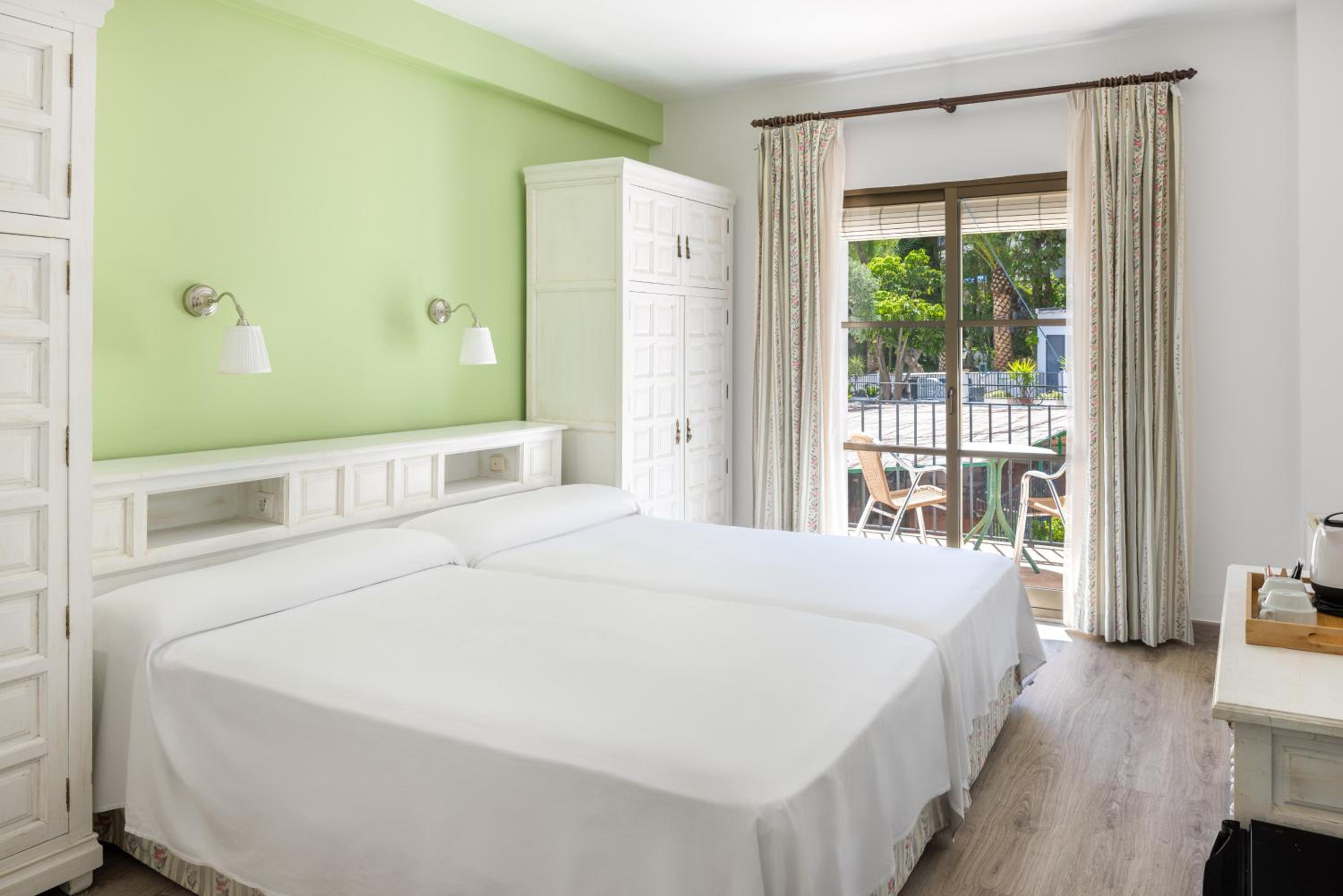 Twin Room with Spa Access