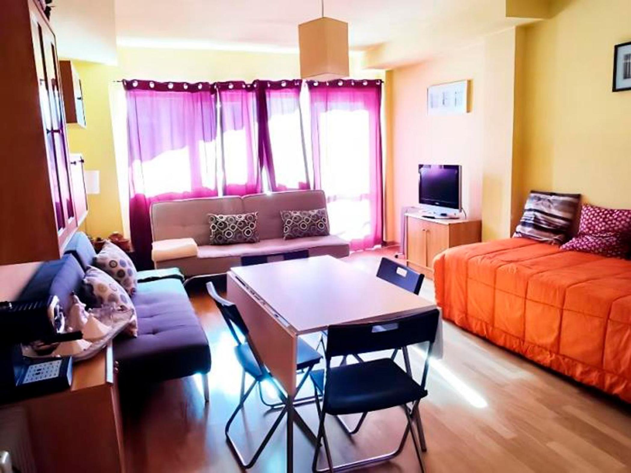 One-Bedroom Apartment photo 2