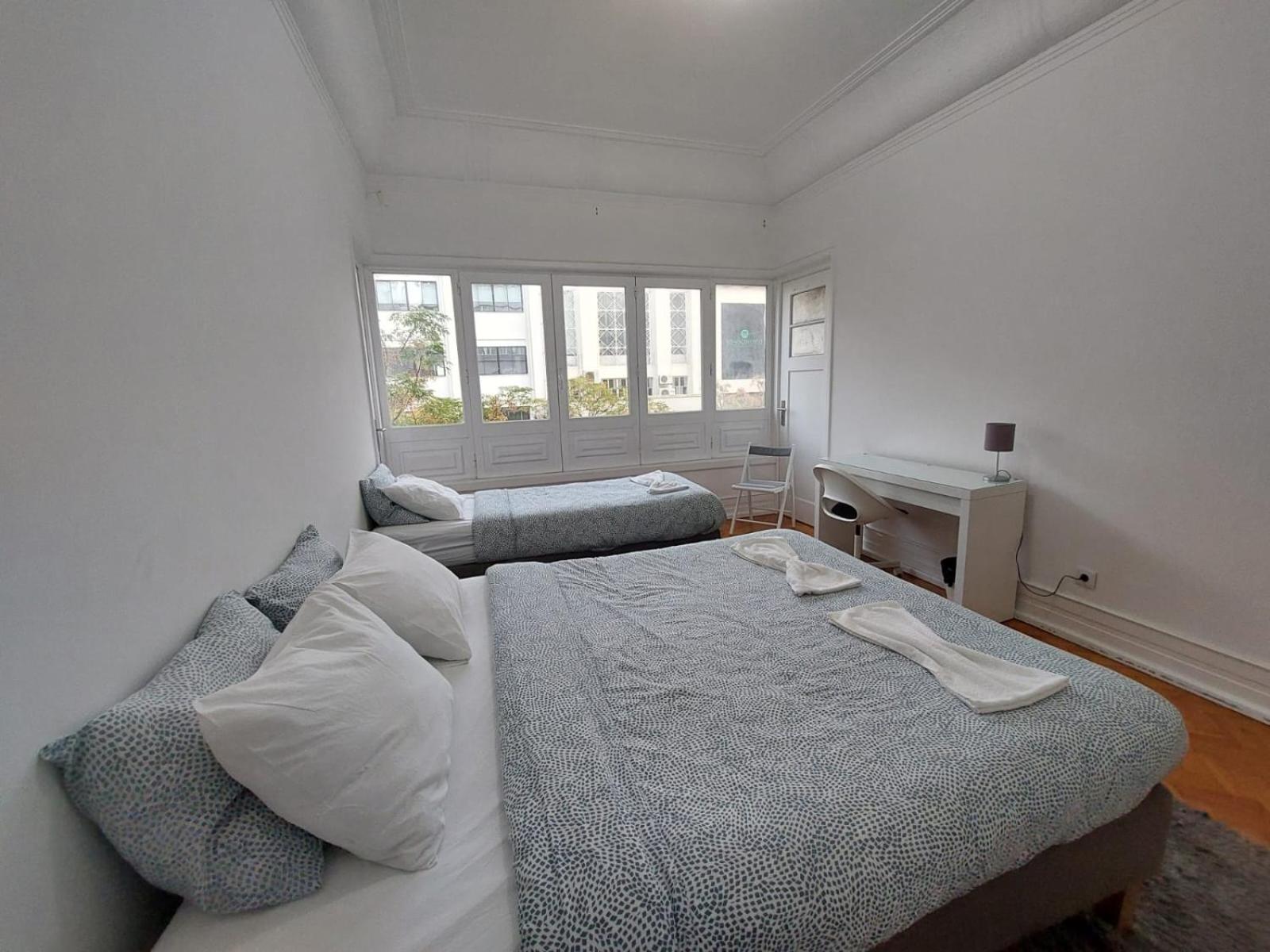 Triple Room With Shared Bathroom