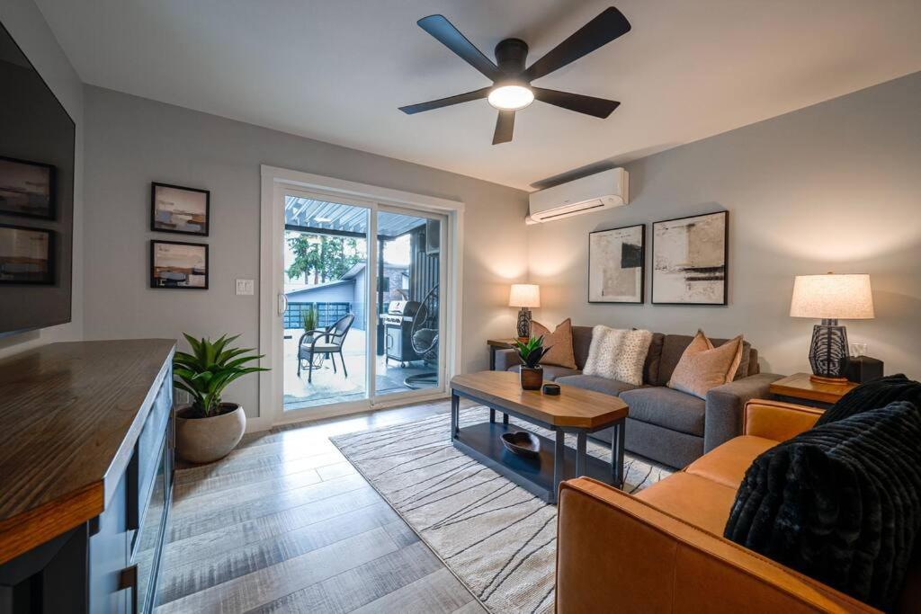 Two-Bedroom Apartment photo 2