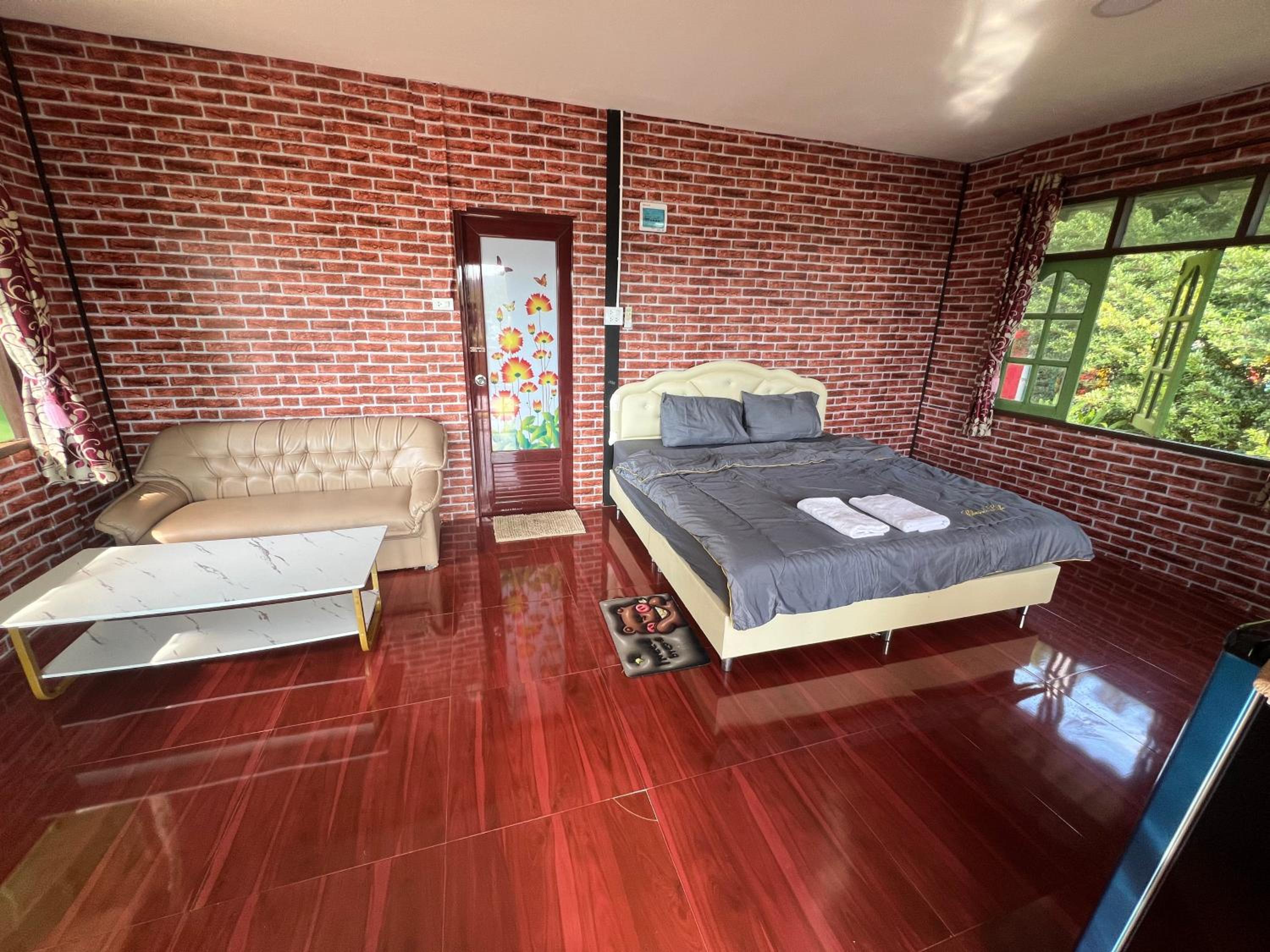 Deluxe Double Room with Balcony and Sea View