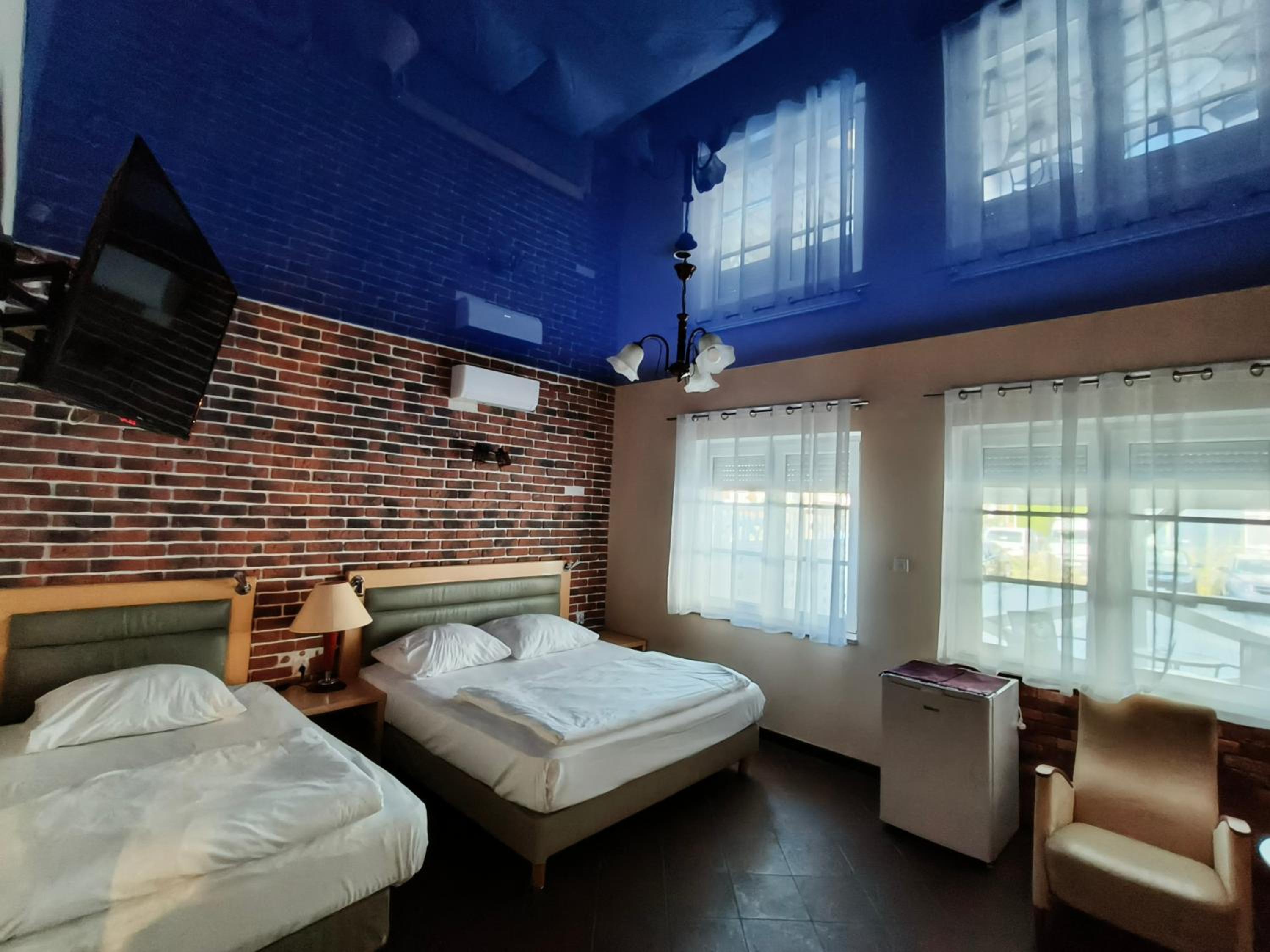 Triple Room - Photo 1