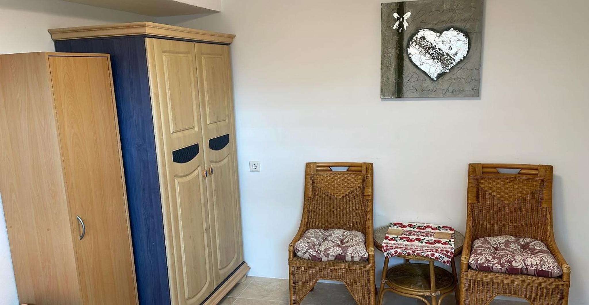 Double Room with Shared Bathroom photo 1
