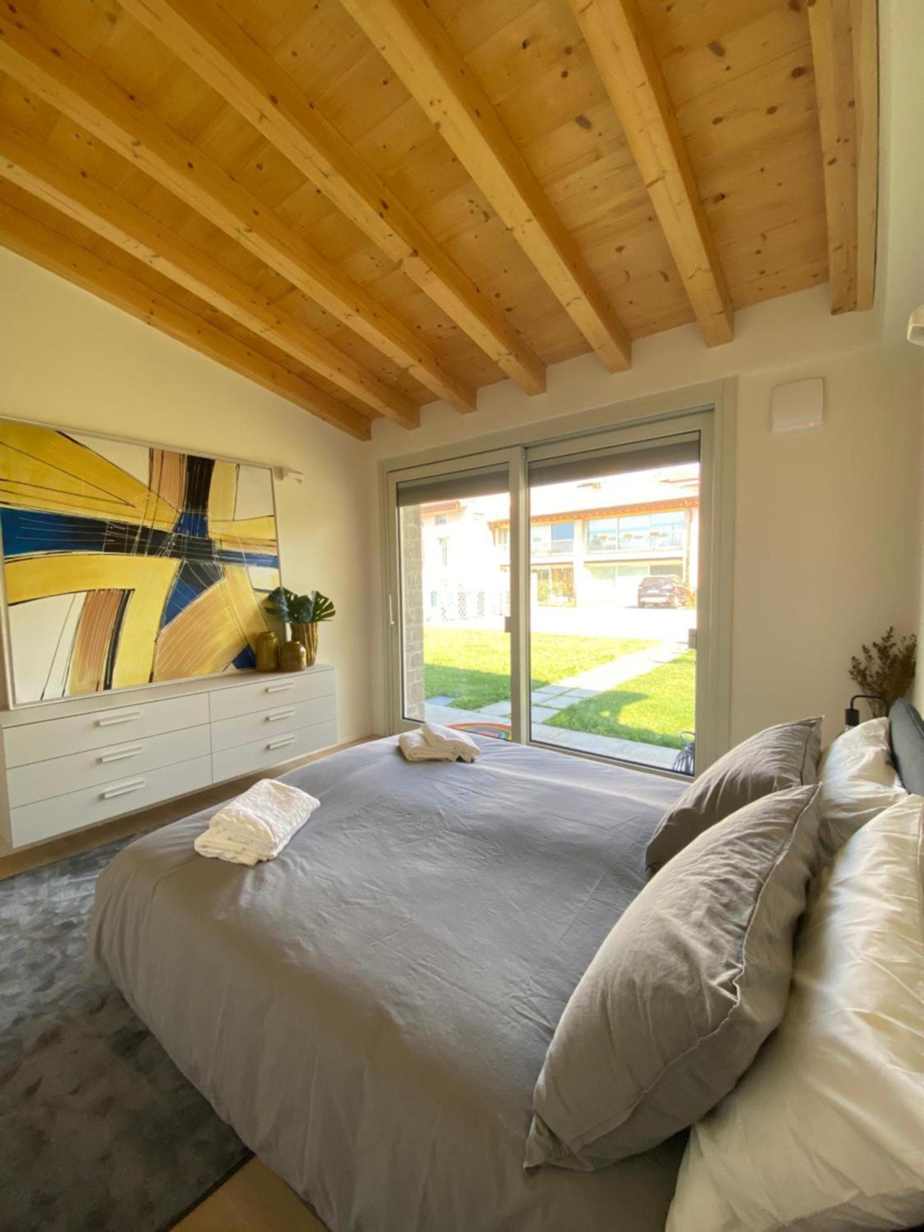 Superior One-Bedroom Apartment photo 2