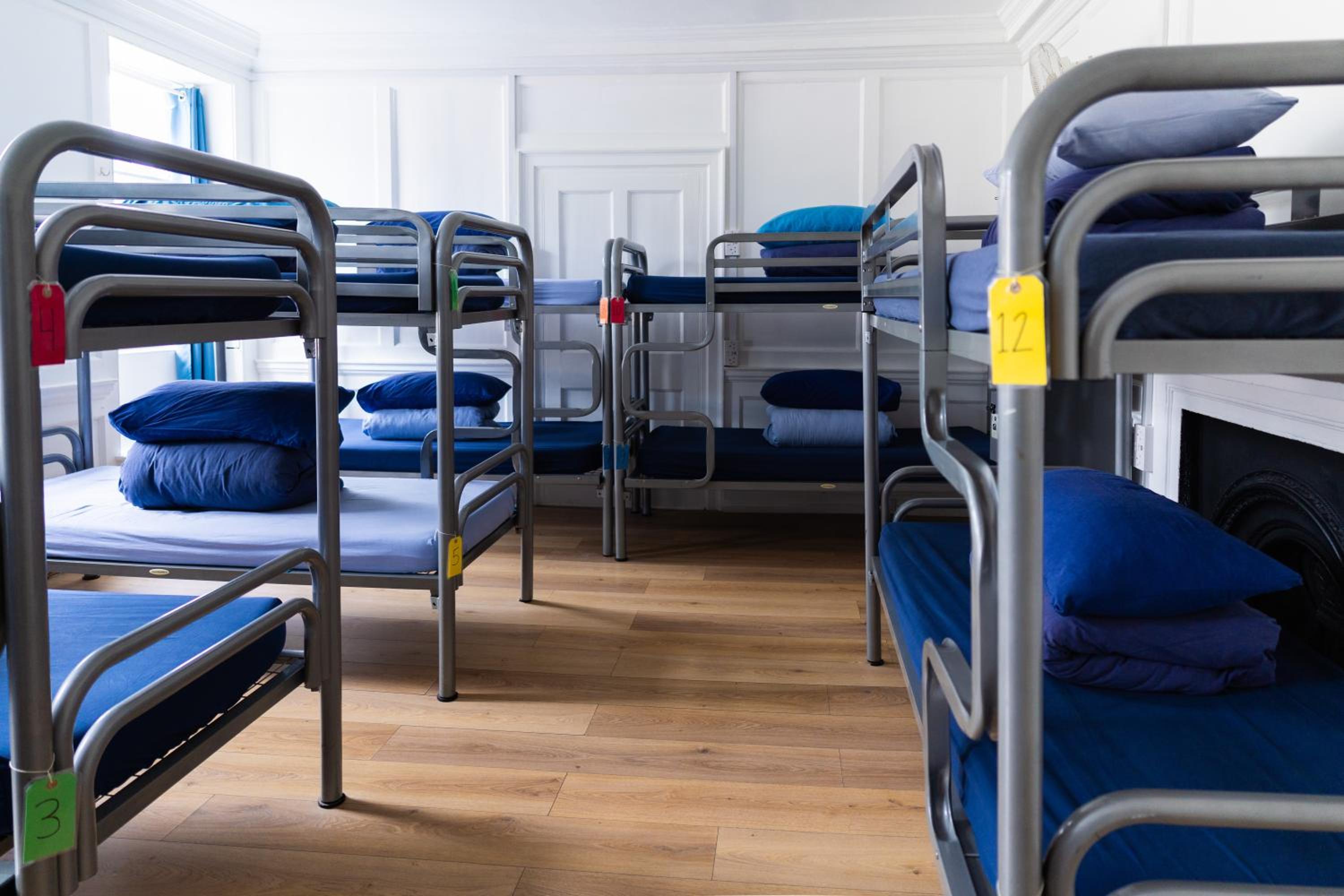Bed in 12-Bed Mixed Dormitory Room photo 3