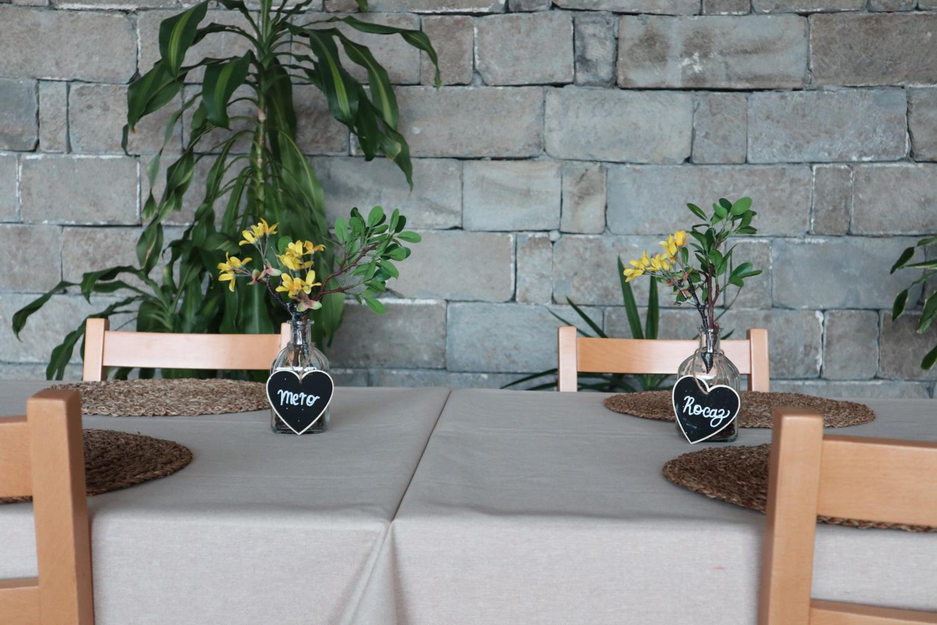 Family Room - Photo 6
