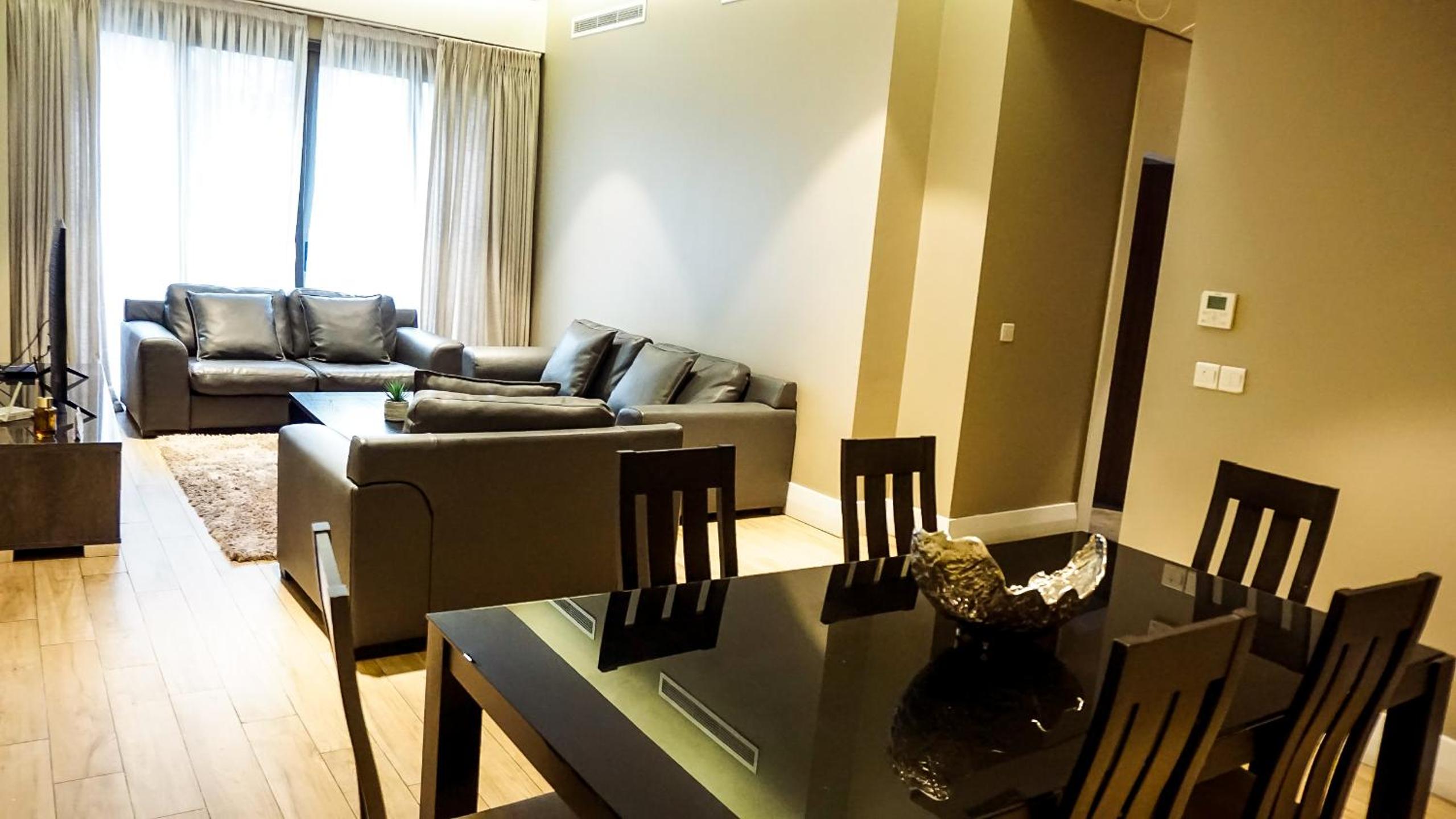 Three-Bedroom Apartment photo 2