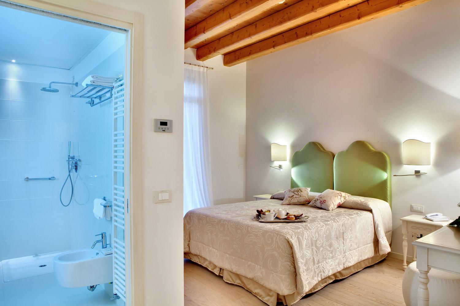 Comfort Double or Twin Room photo 1