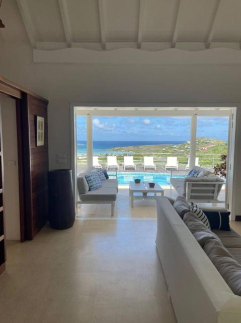 Villa with Sea View photo 3