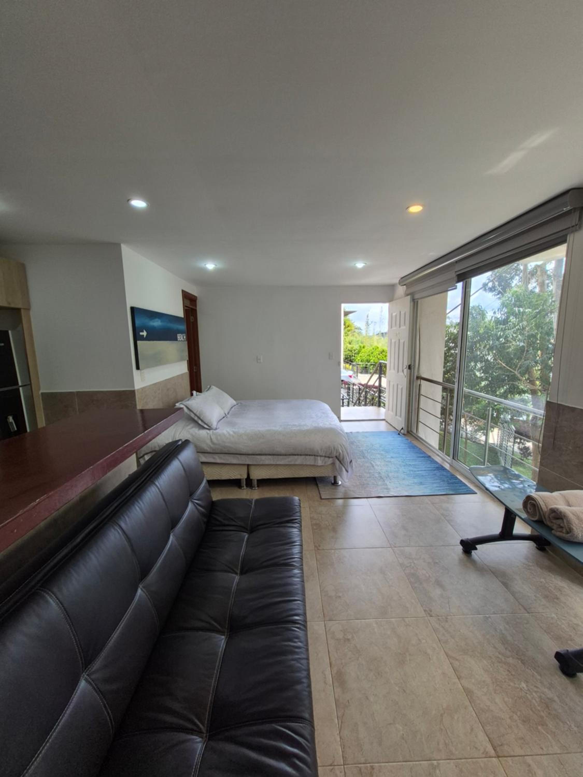 Apartment with Balcony photo 2