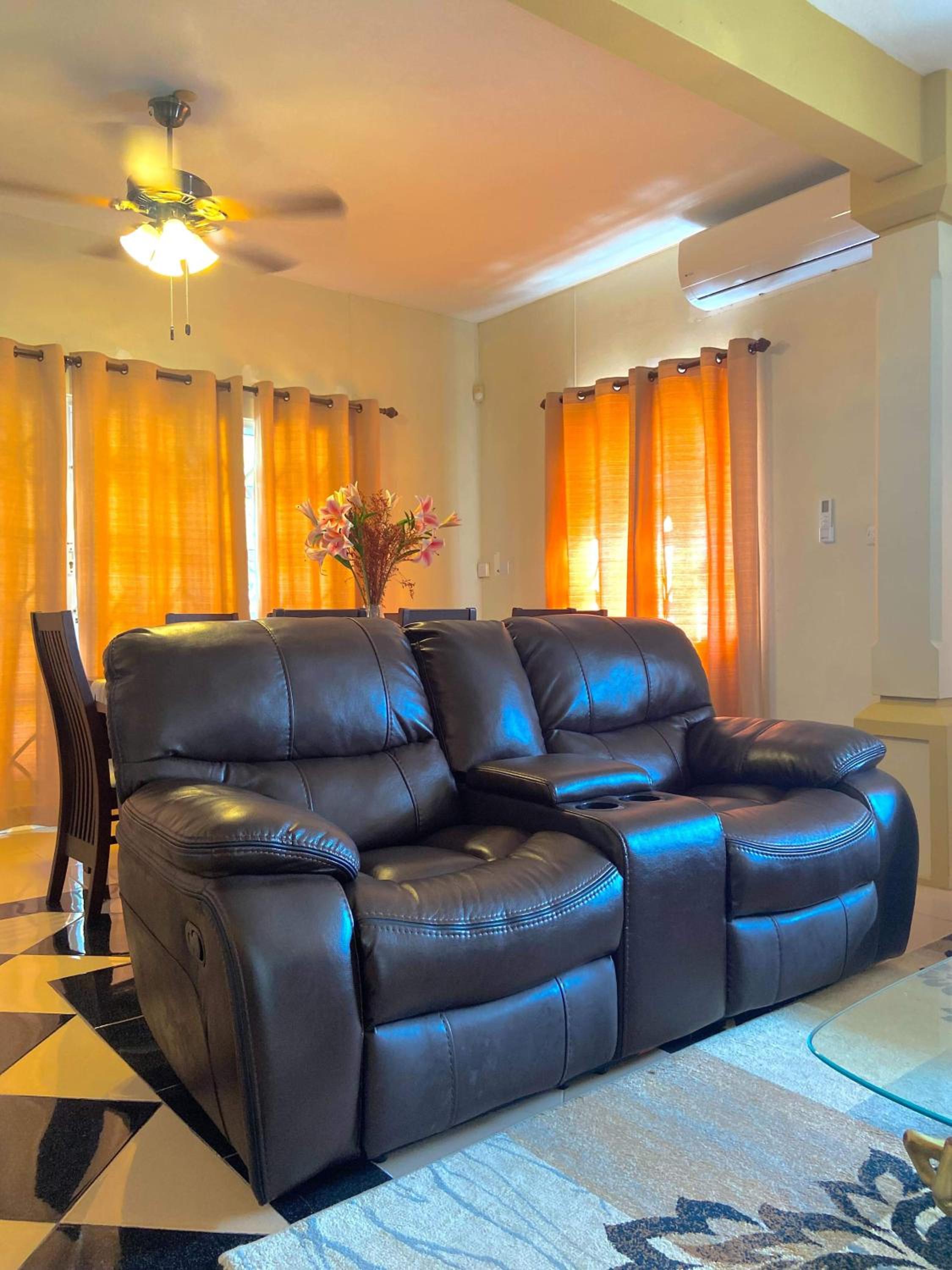 Villa photo 1