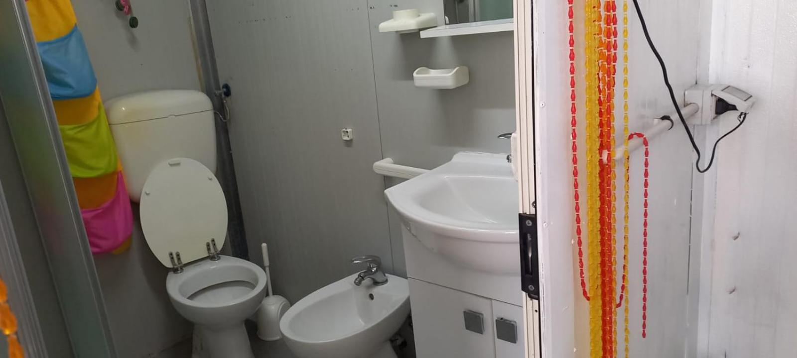 Mobile Home photo 3