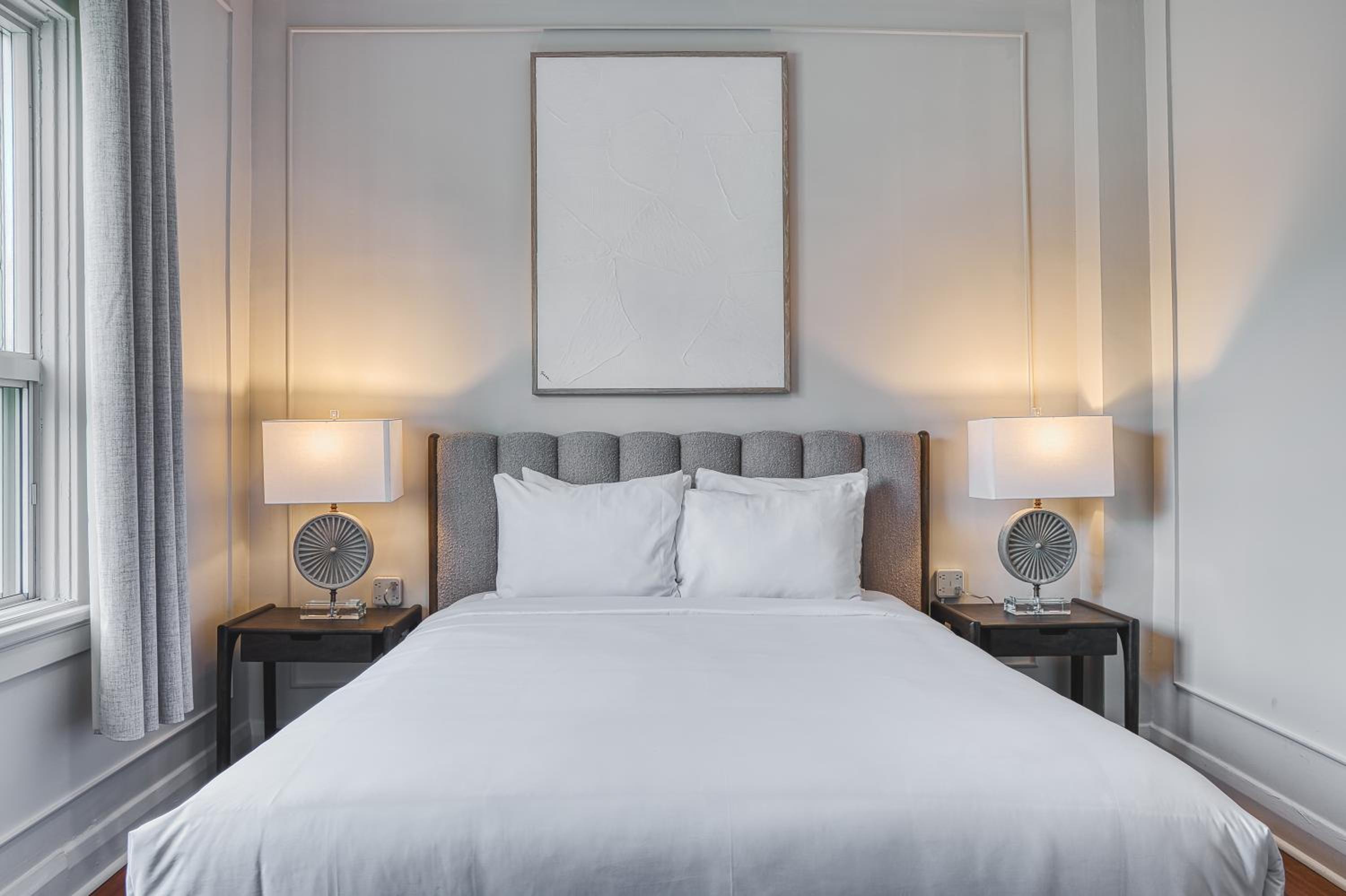Standard Queen Room photo 1
