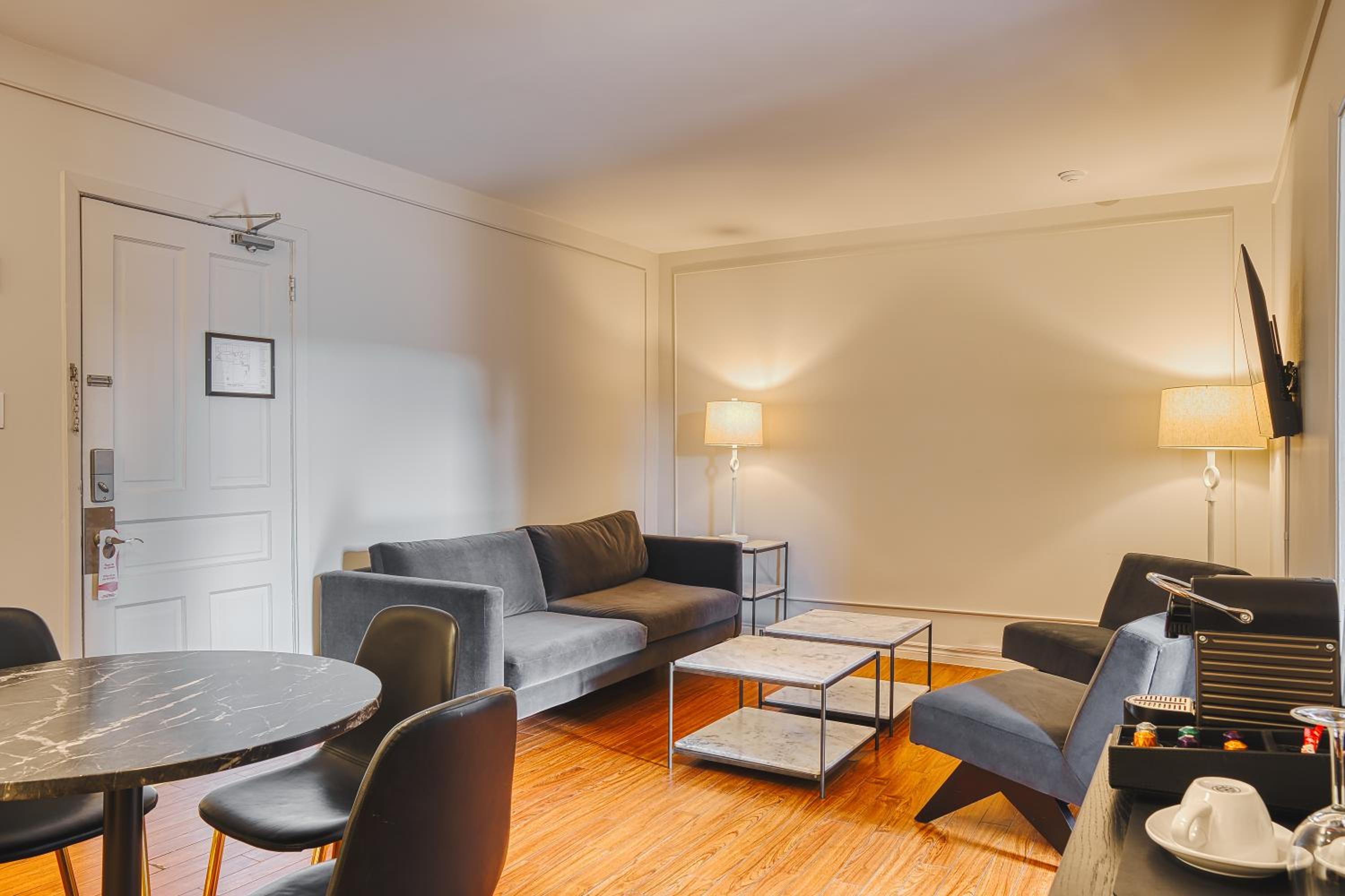Family Suite - Photo 2