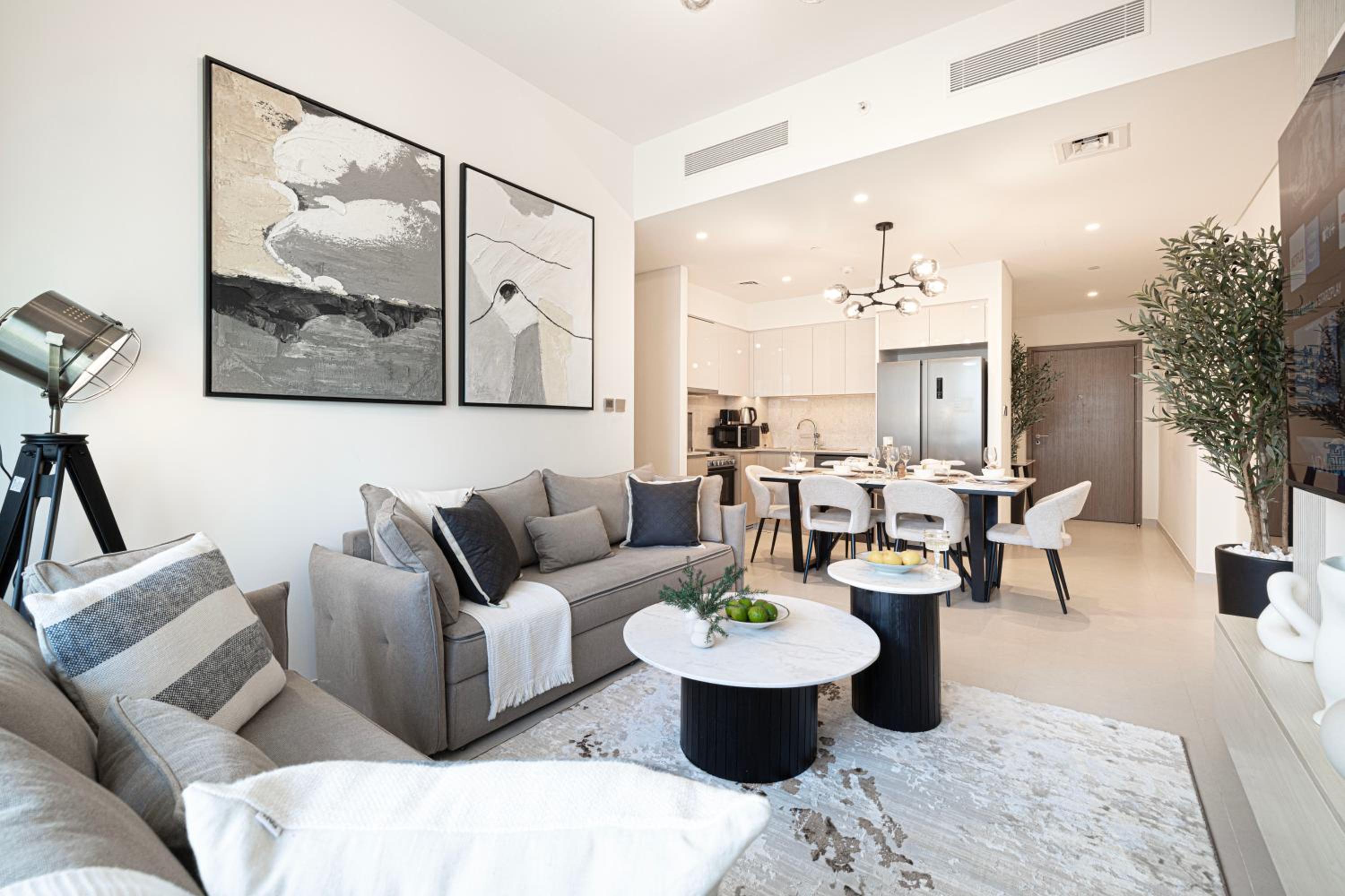 Two-Bedroom Deluxe Apartment with Balcony photo 1