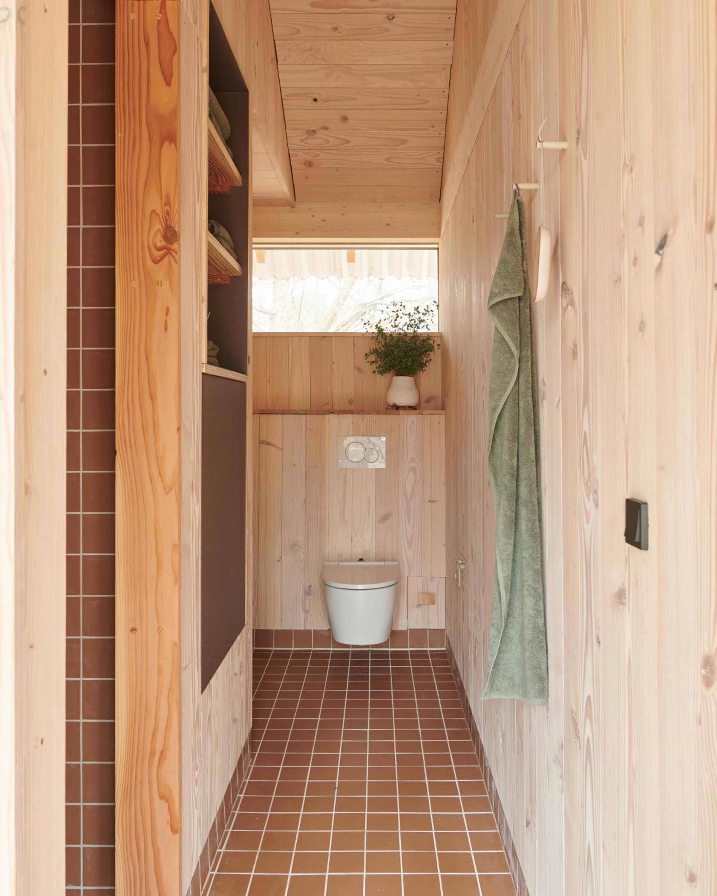 Four-Bedroom Vacation Home photo 2
