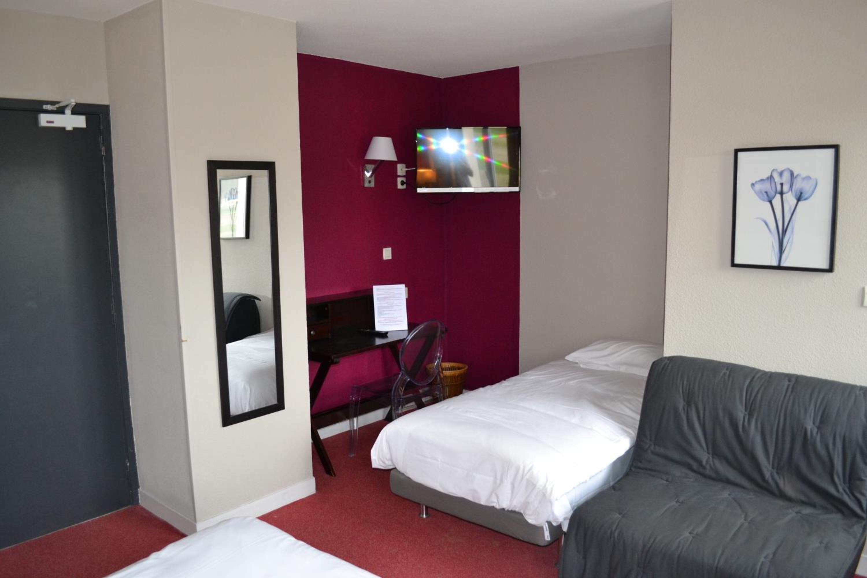 Superior Triple Room - Photo 3