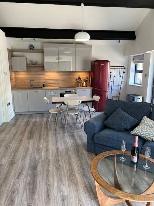 One-Bedroom House photo 2