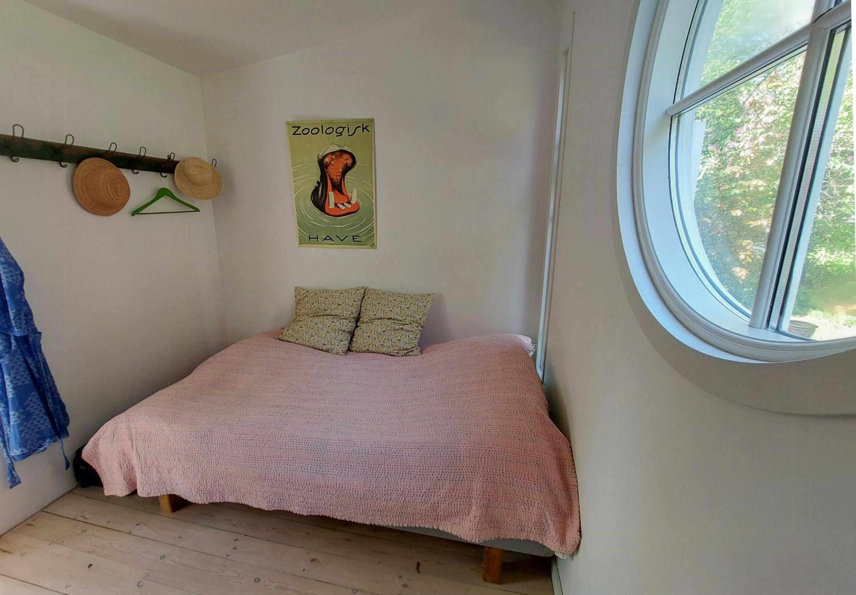 Three-Bedroom Vacation Home  photo 3