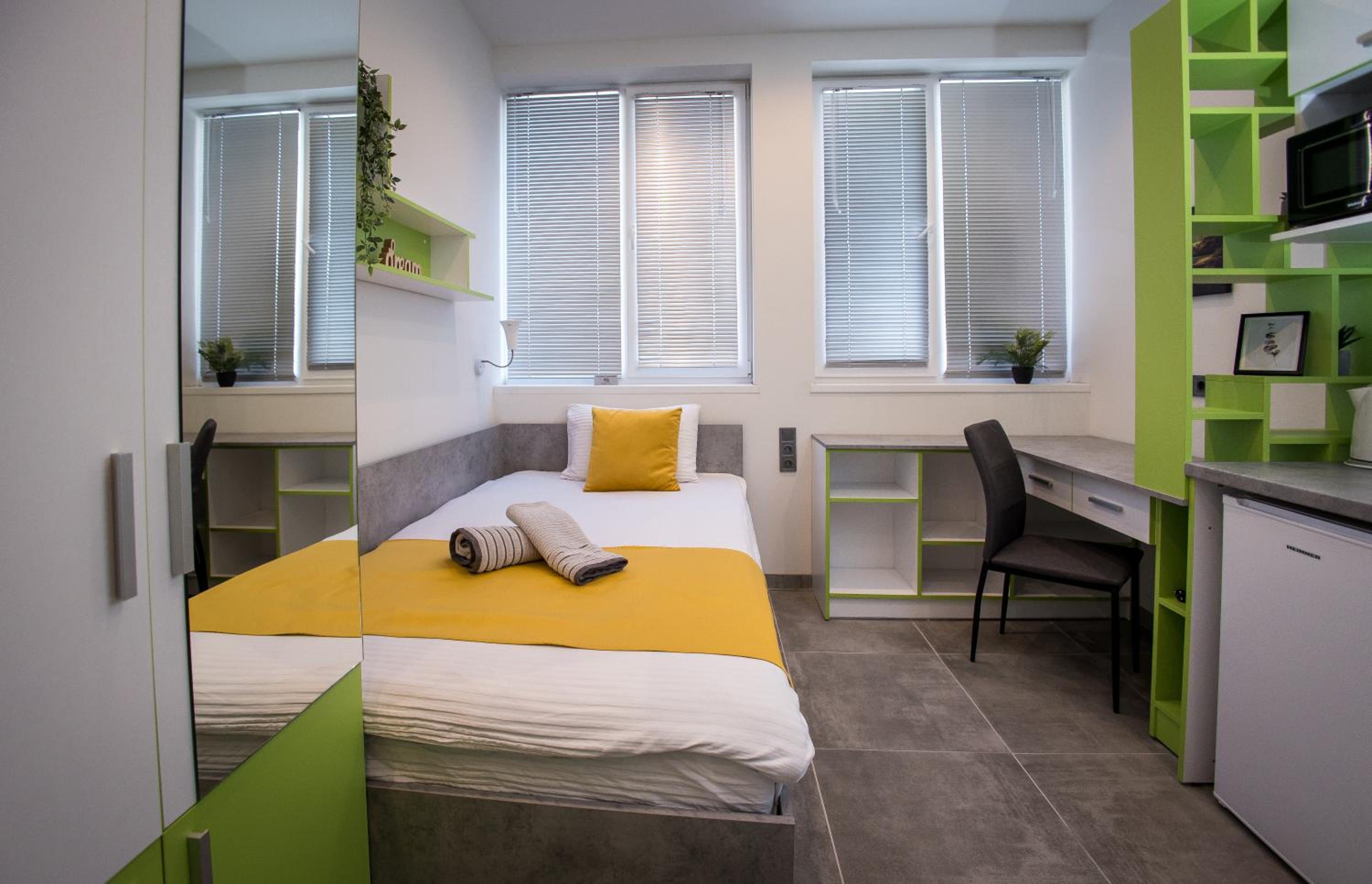 Deluxe Single Room