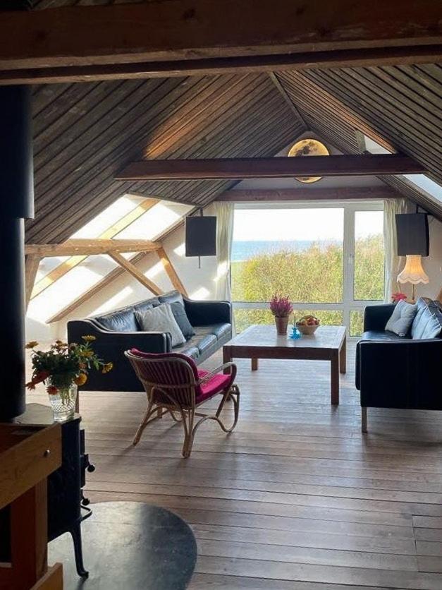 Four-Bedroom Holiday Home photo 1