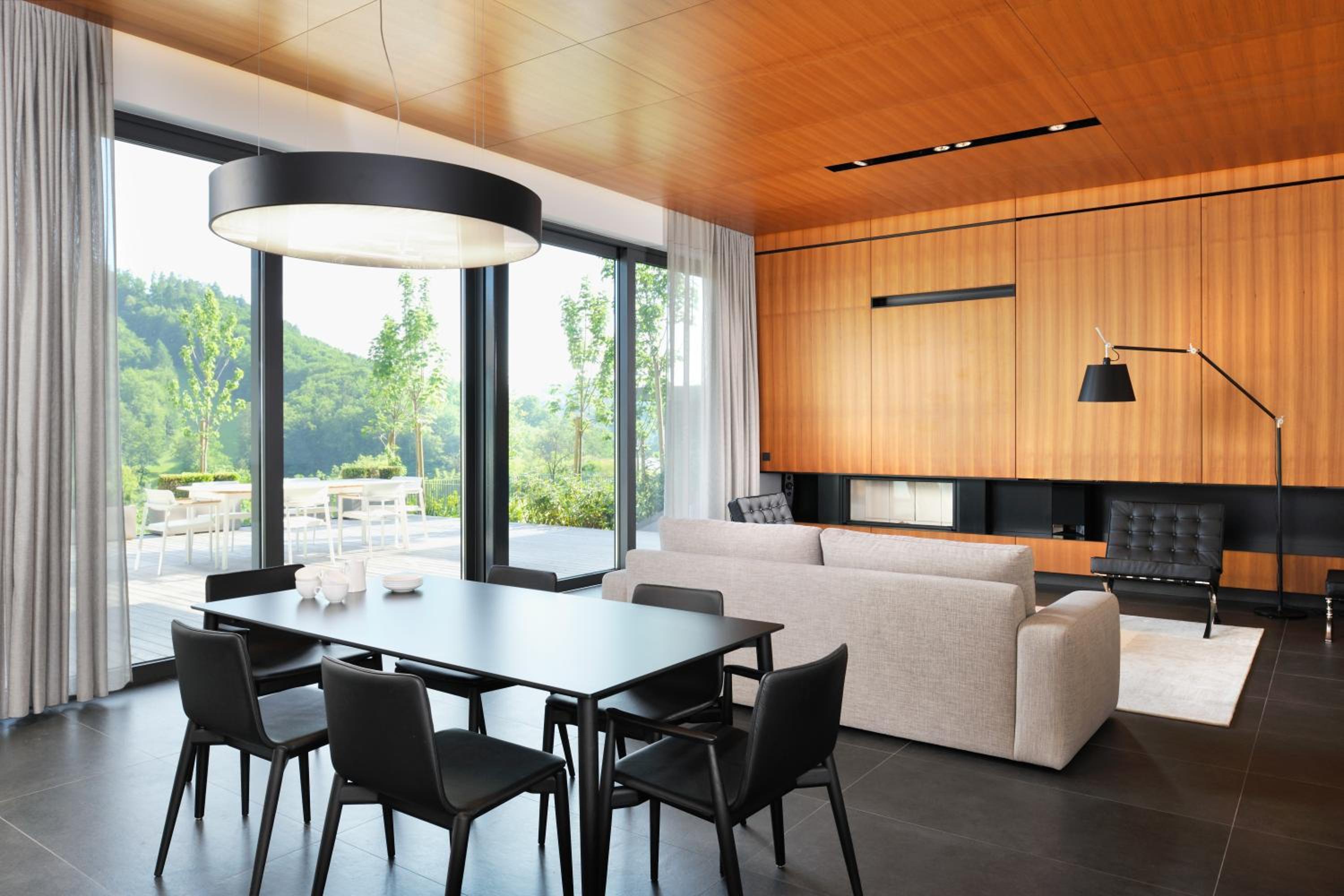 Two-Bedroom Apartment with Terrace photo 2