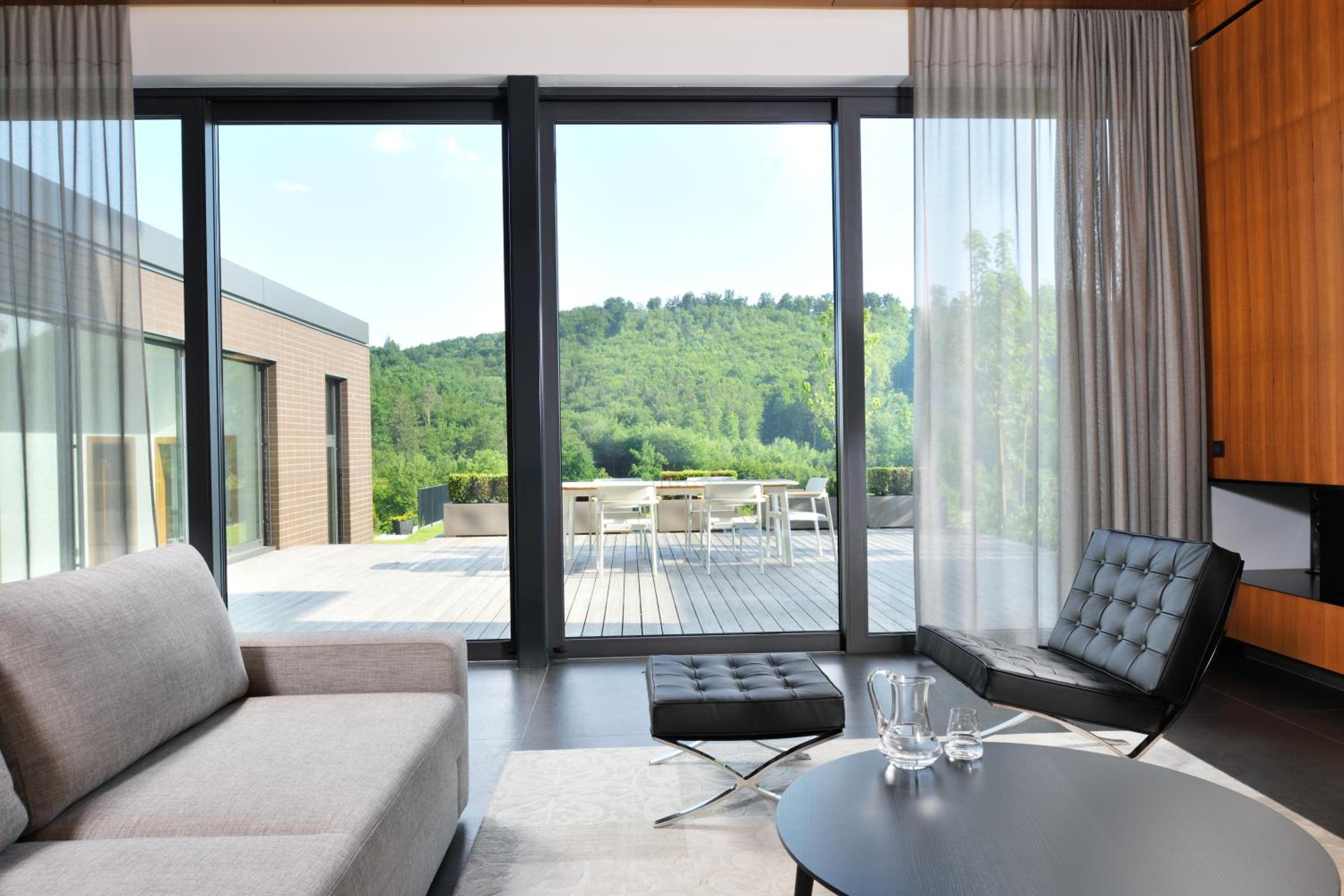 Two-Bedroom Apartment with Terrace photo 3