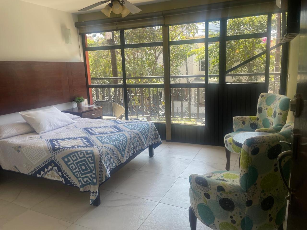 Double Room (1 Adult + 1 Child) photo 1
