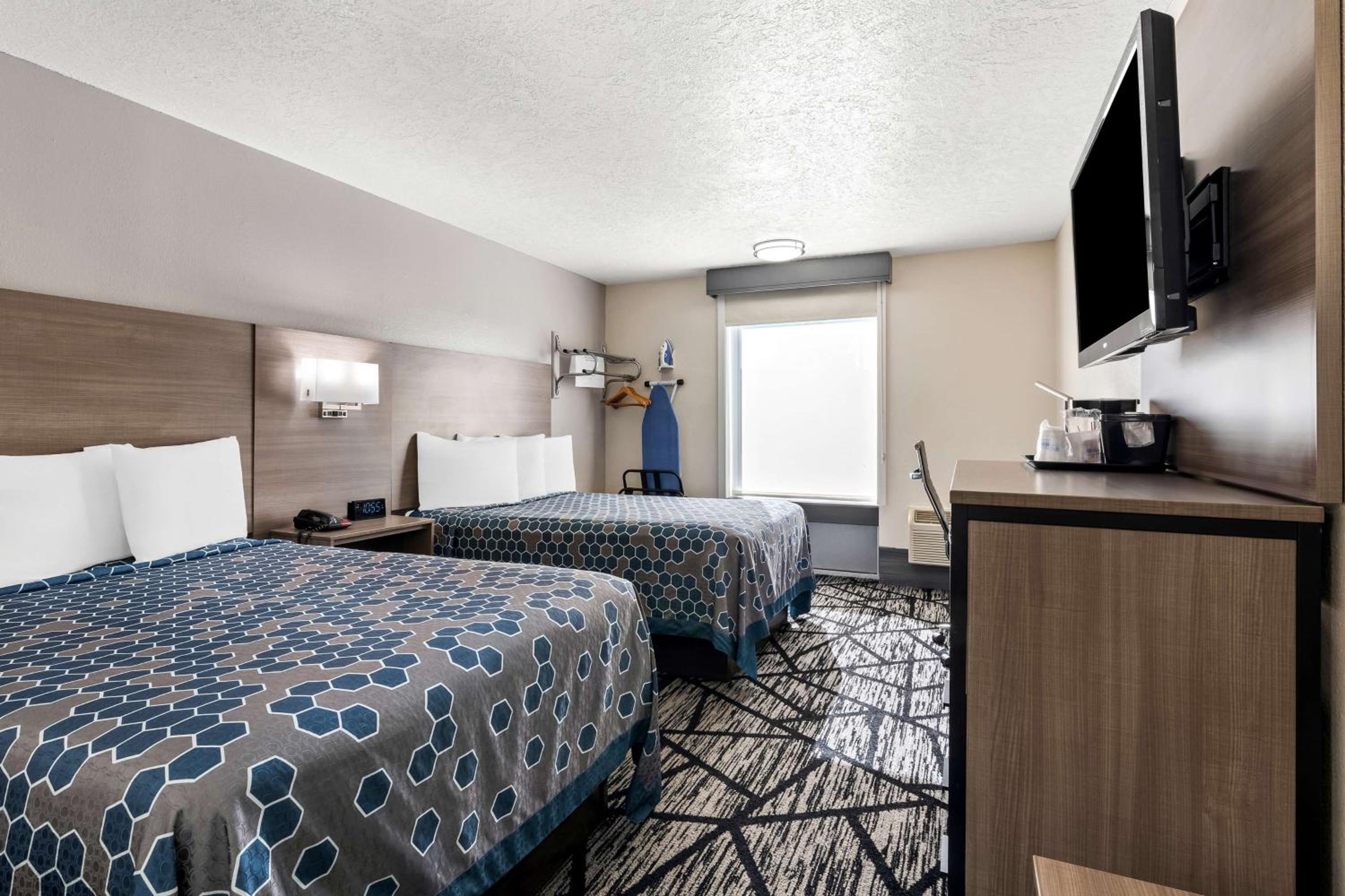 Double Room with Two Double Beds - Non-Smoking - Photo 1