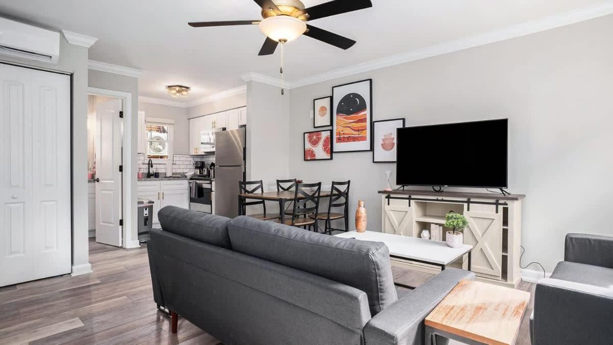 Apartment photo 1