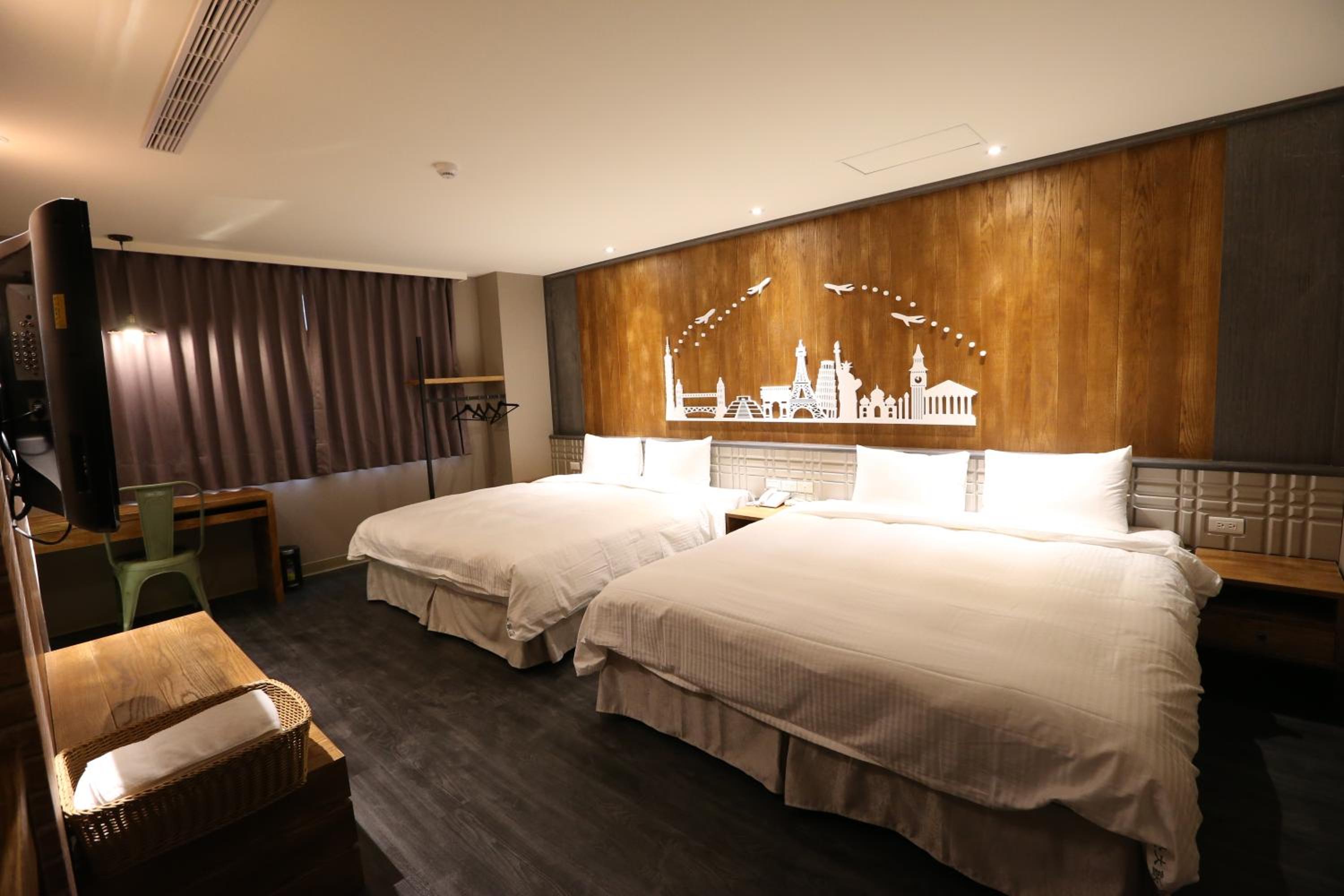 Classic Quadruple Room photo 3