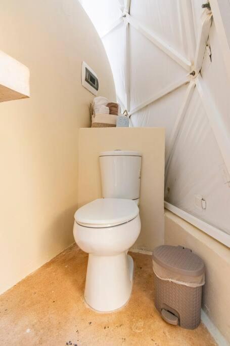 Twin Room with Private Bathroom - Photo 37