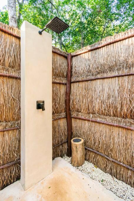 Twin Room with Private Bathroom - Photo 30
