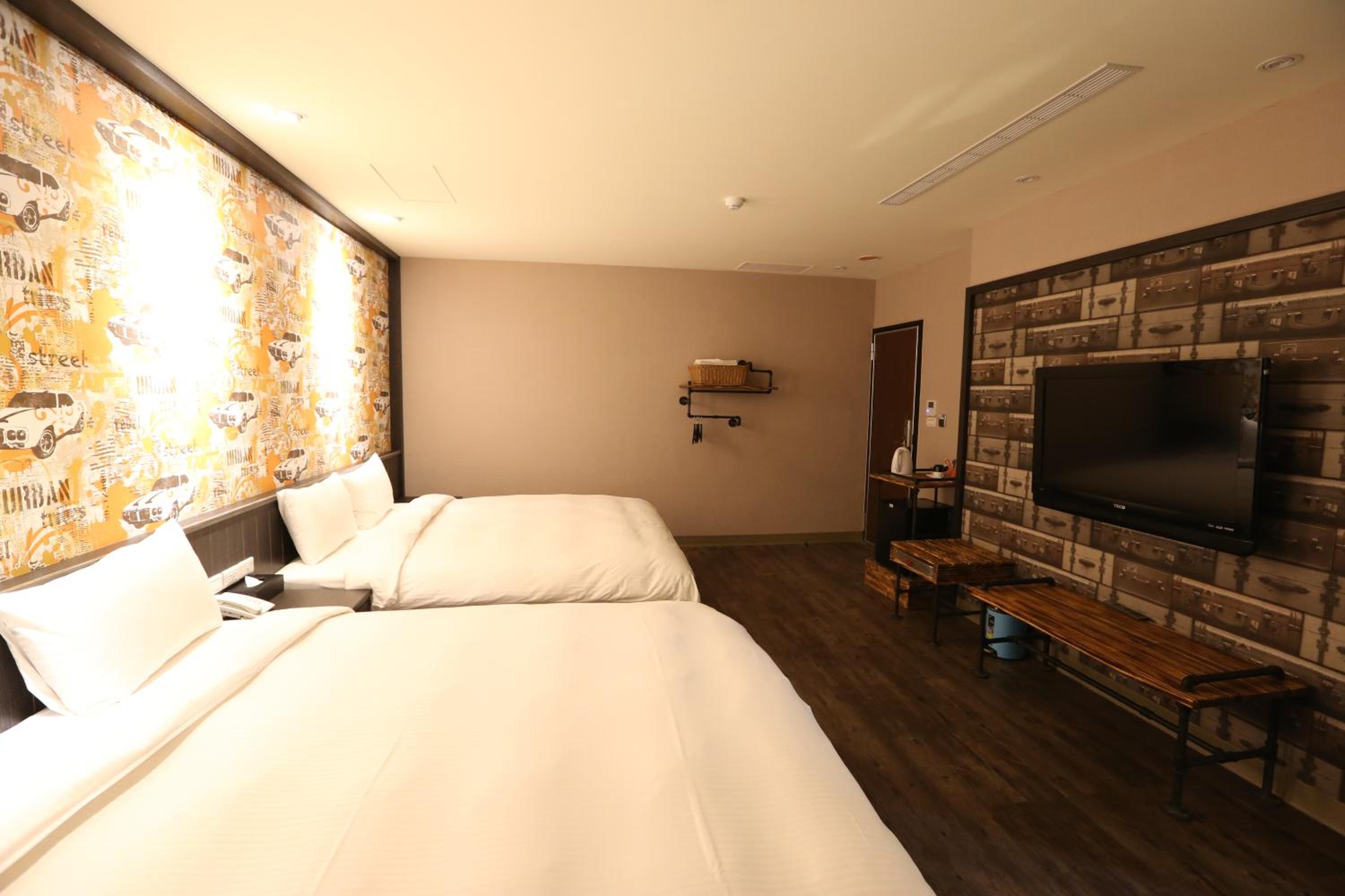 Classic Quadruple Room photo 2